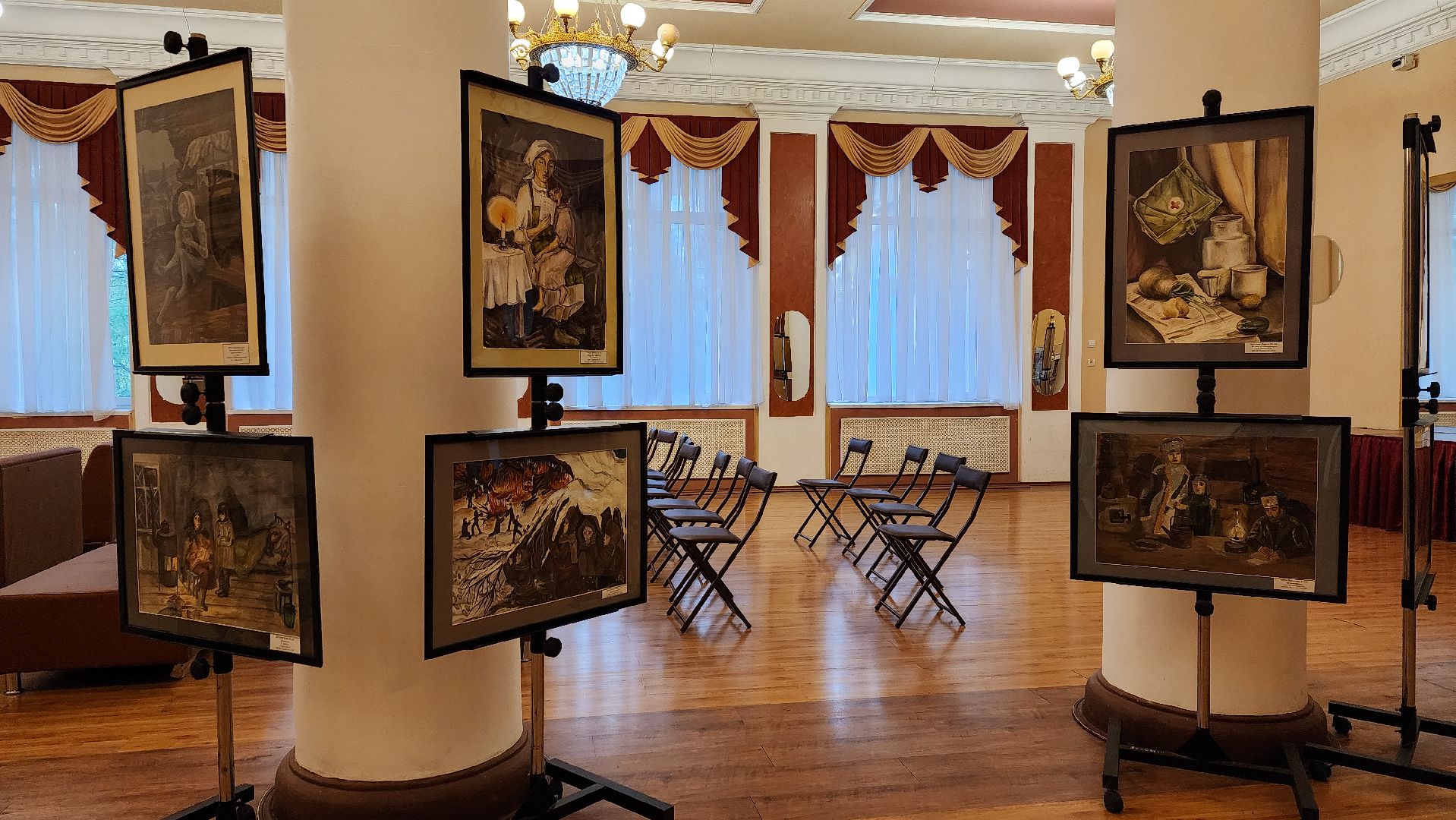 пушкино,  экспозиция, великая отечественная война, 80-летие великой победы, картины, художественная выставка, художественная школа, патриотизм, история,