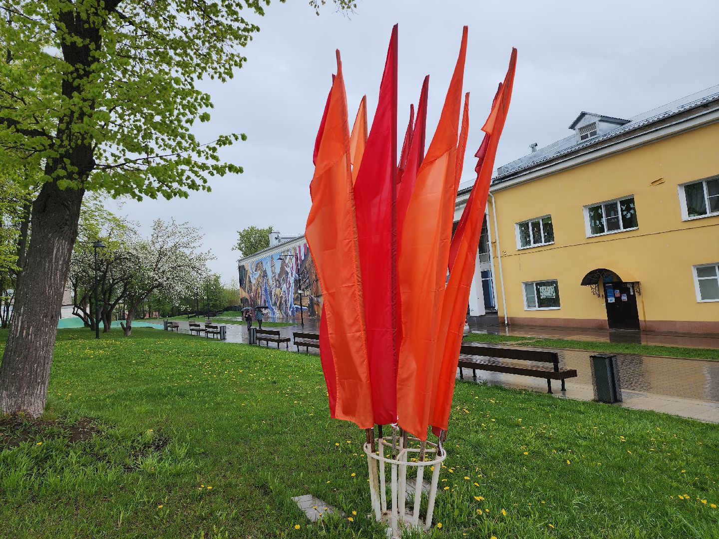 серпухов, подмосковье, 9 мая, украсили город,