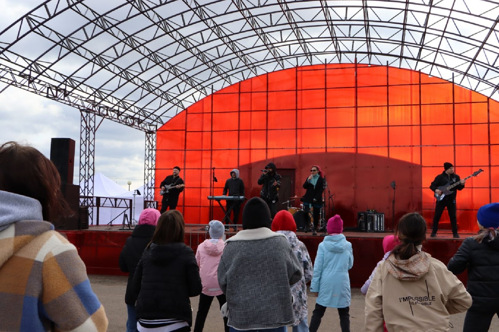 Серебряные Пруды, парк, на одной волне