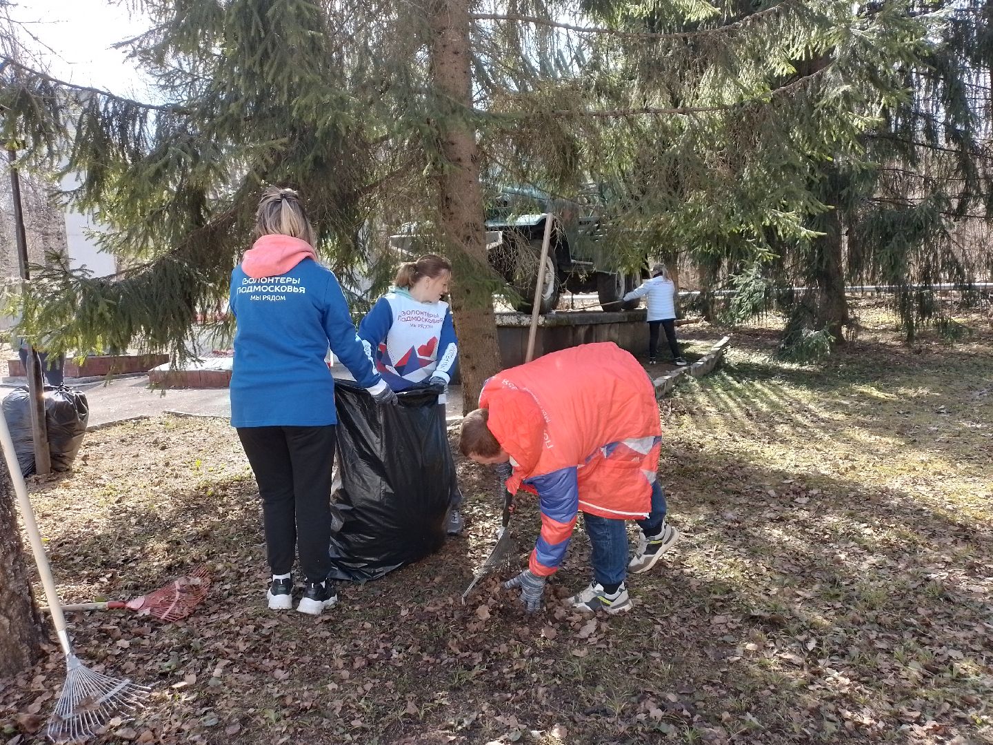 памятник, волонтеры, благоустройсво, городской округ восход,