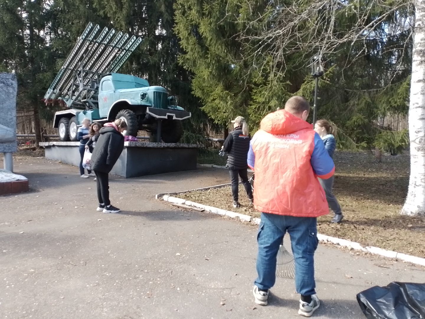 памятник, волонтеры, благоустройсво, городской округ восход,
