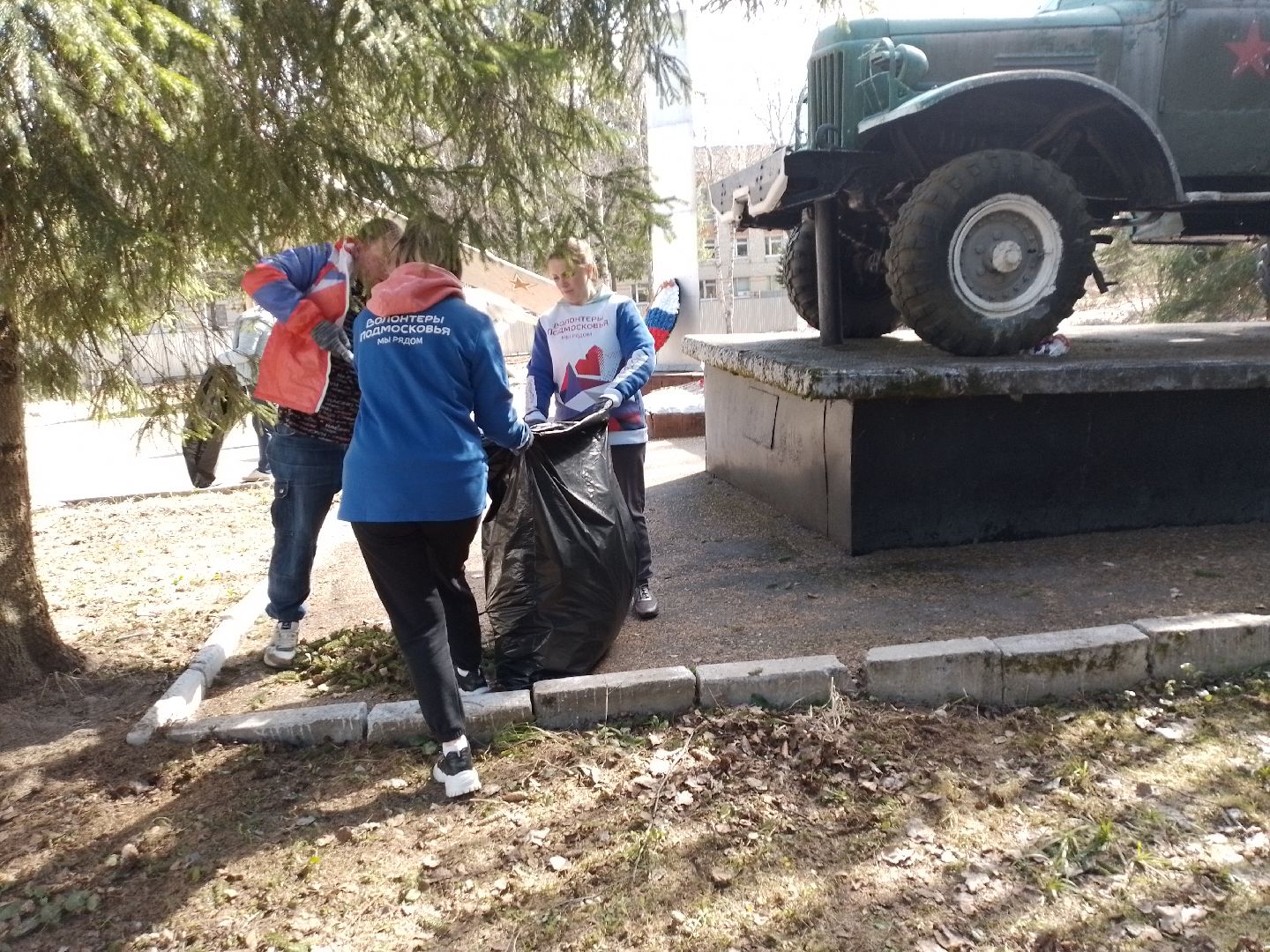 памятник, волонтеры, благоустройсво, городской округ восход,