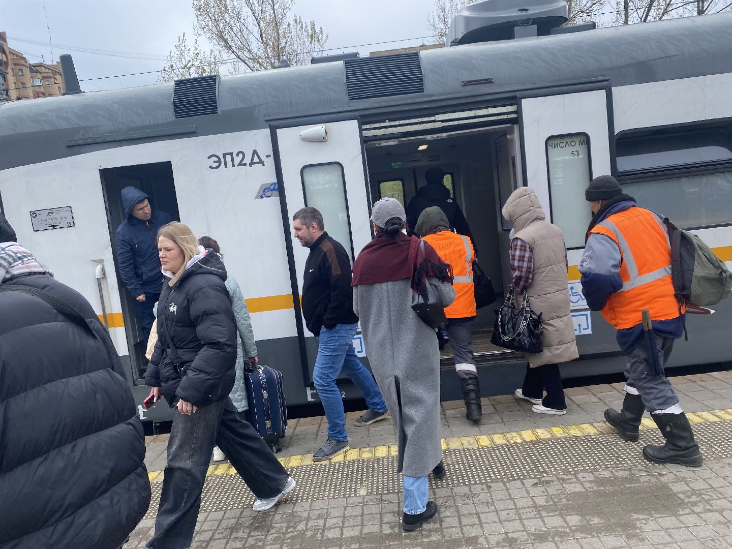 Снегопад , Сбой расписания работы поездов ,