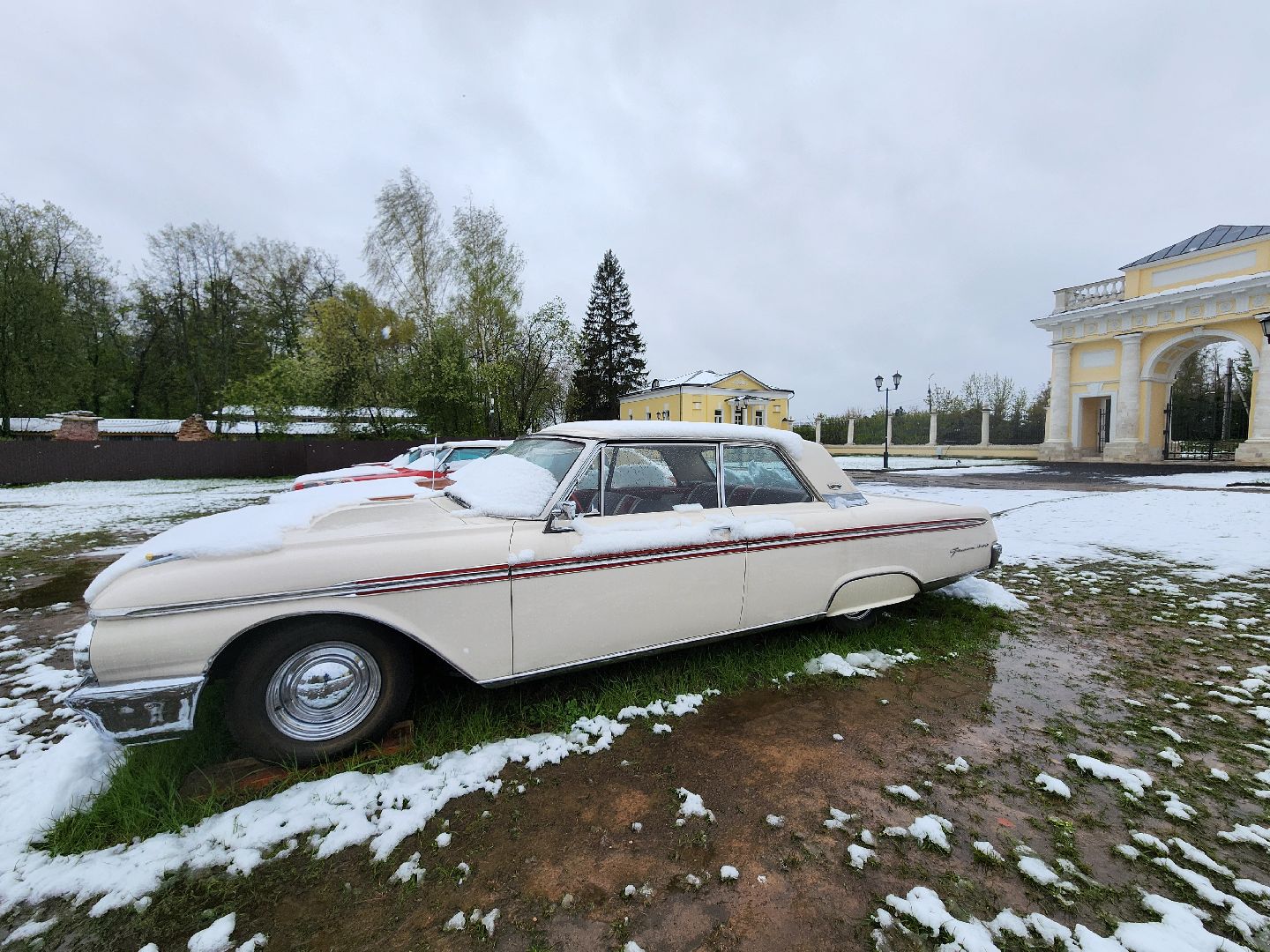 фрязино, усадьба гребнево, ретро-авто, майские праздники, открытие выставки,