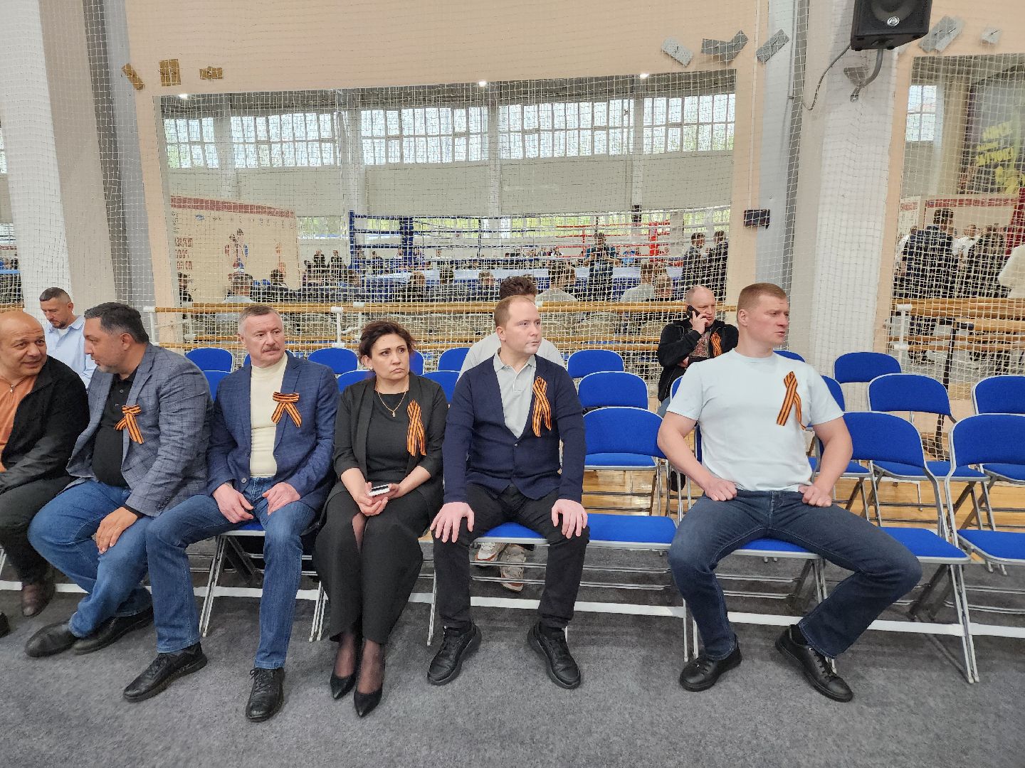 Чехов, всероссийская акция, Георгиевская ленточка, раздача ленточек, символ Победы, День Победы, юбилей, первенство России по боксу, Денис Лебедев, Александр Поветкин, братья Чудиновы, зам главы округа Виталий Шишкин,