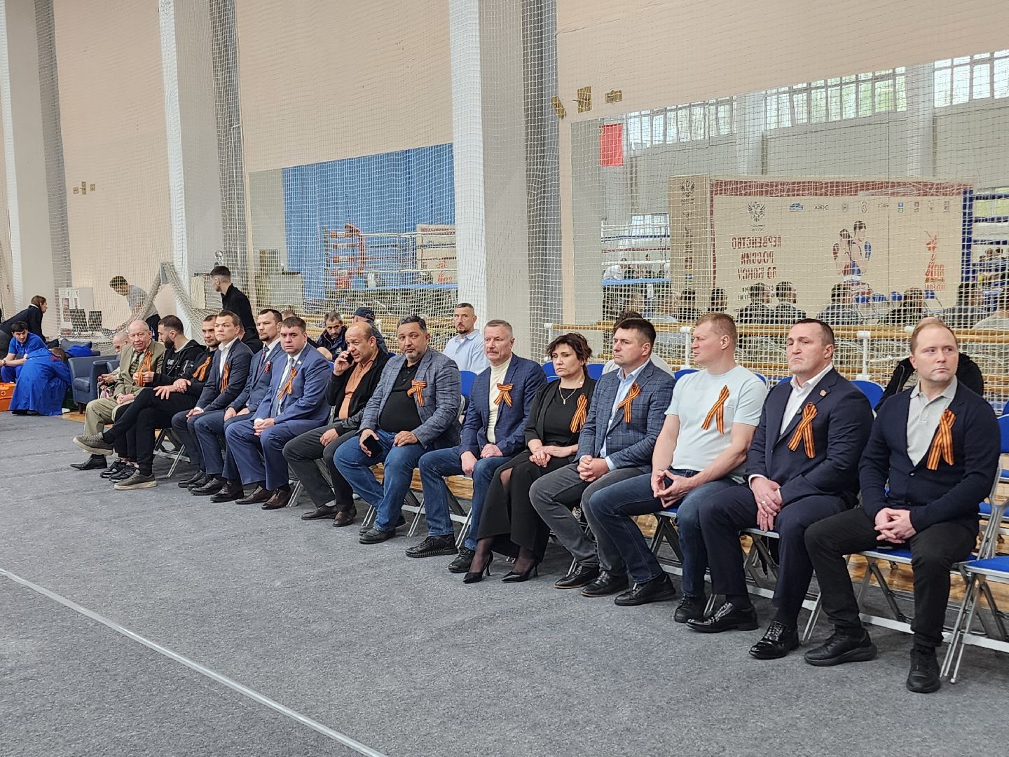 Чехов, всероссийская акция, Георгиевская ленточка, раздача ленточек, символ Победы, День Победы, юбилей, первенство России по боксу, Денис Лебедев, Александр Поветкин, братья Чудиновы, зам главы округа Виталий Шишкин,