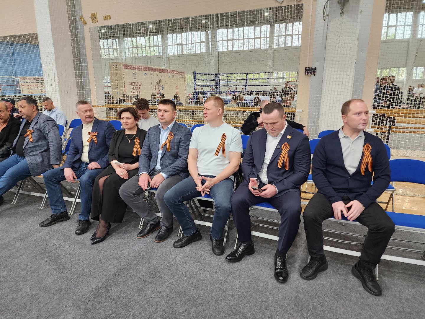 Чехов, всероссийская акция, Георгиевская ленточка, раздача ленточек, символ Победы, День Победы, юбилей, первенство России по боксу, Денис Лебедев, Александр Поветкин, братья Чудиновы, зам главы округа Виталий Шишкин,