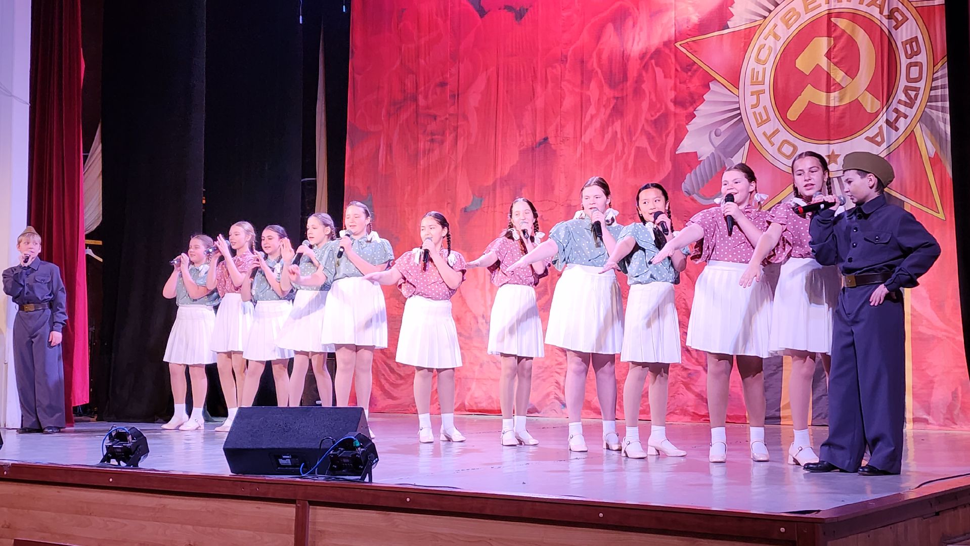 пушкино, концерт, 9 мая, день победы, творческие коллективы, творческие номера, ветераны, узники концлагерей, блокадники,