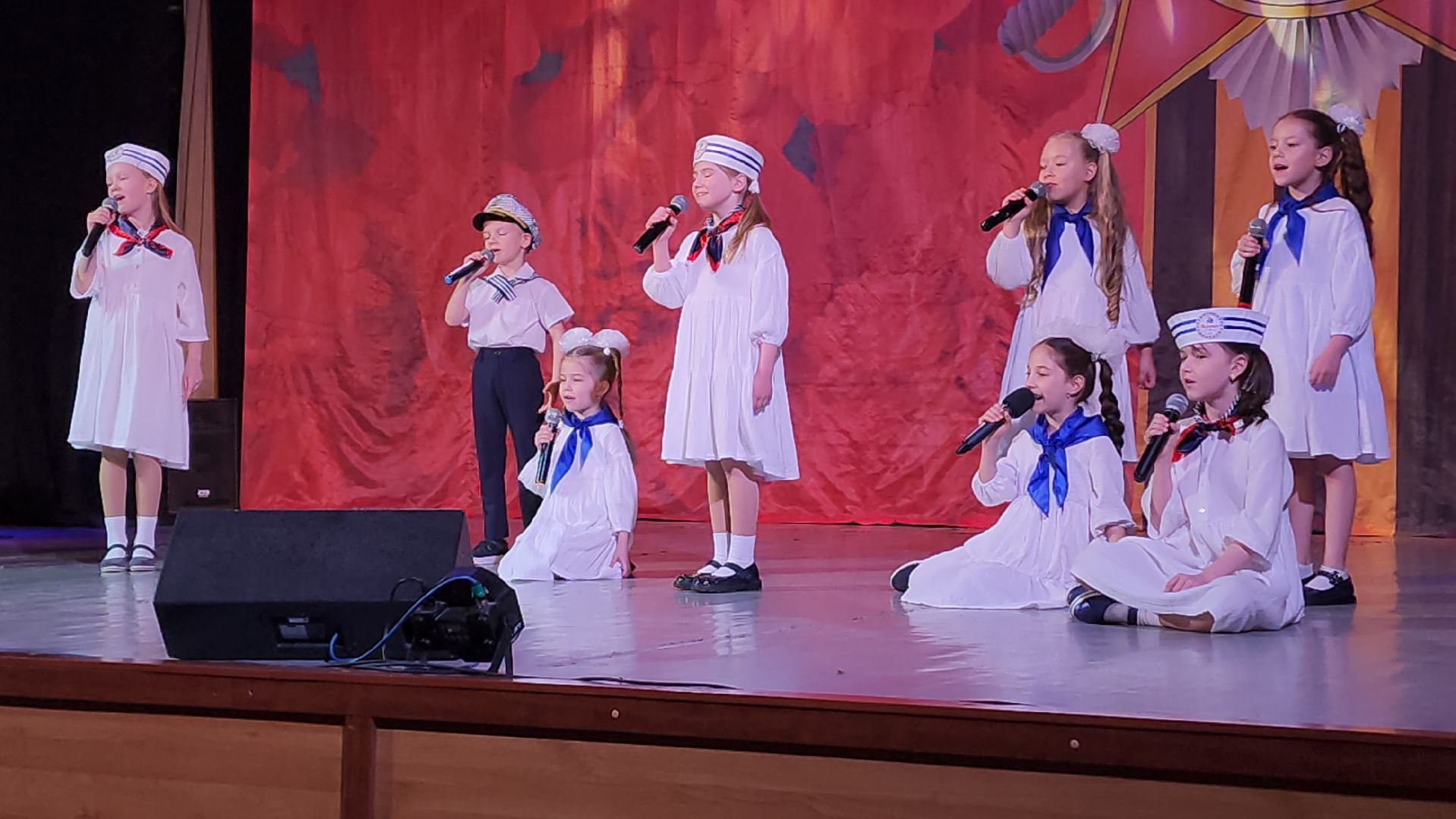 пушкино, концерт, 9 мая, день победы, творческие коллективы, творческие номера, ветераны, узники концлагерей, блокадники,