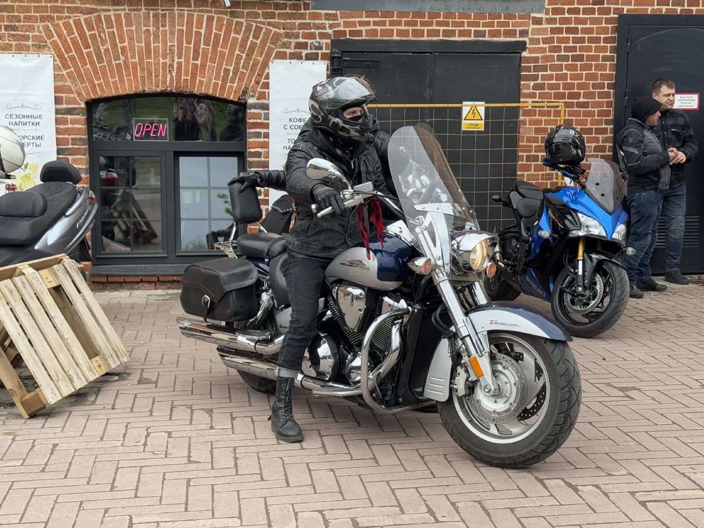 мотосезон, байкеры, белые вороны, балашиха, фабрика 1830,