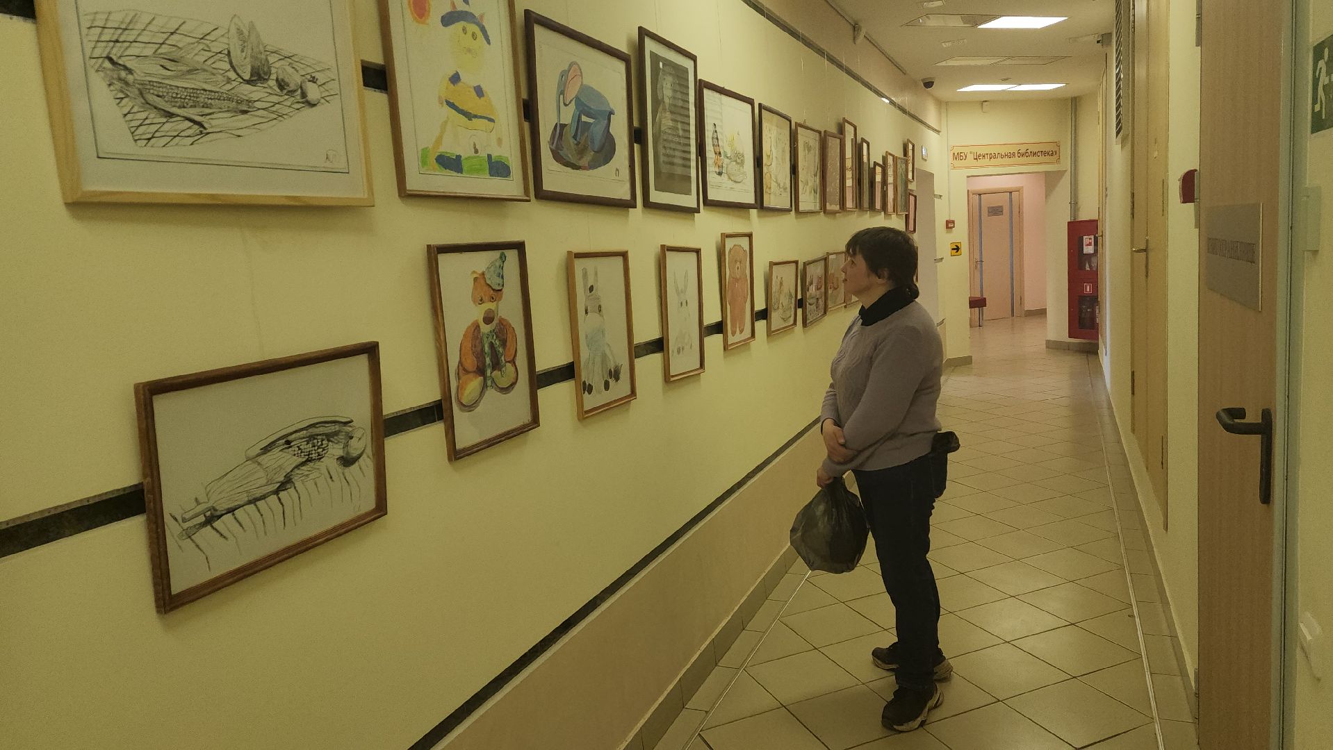 пушкино, центральная библиотека, студия, детское творчество,художественная выставка, дети, юные художники,