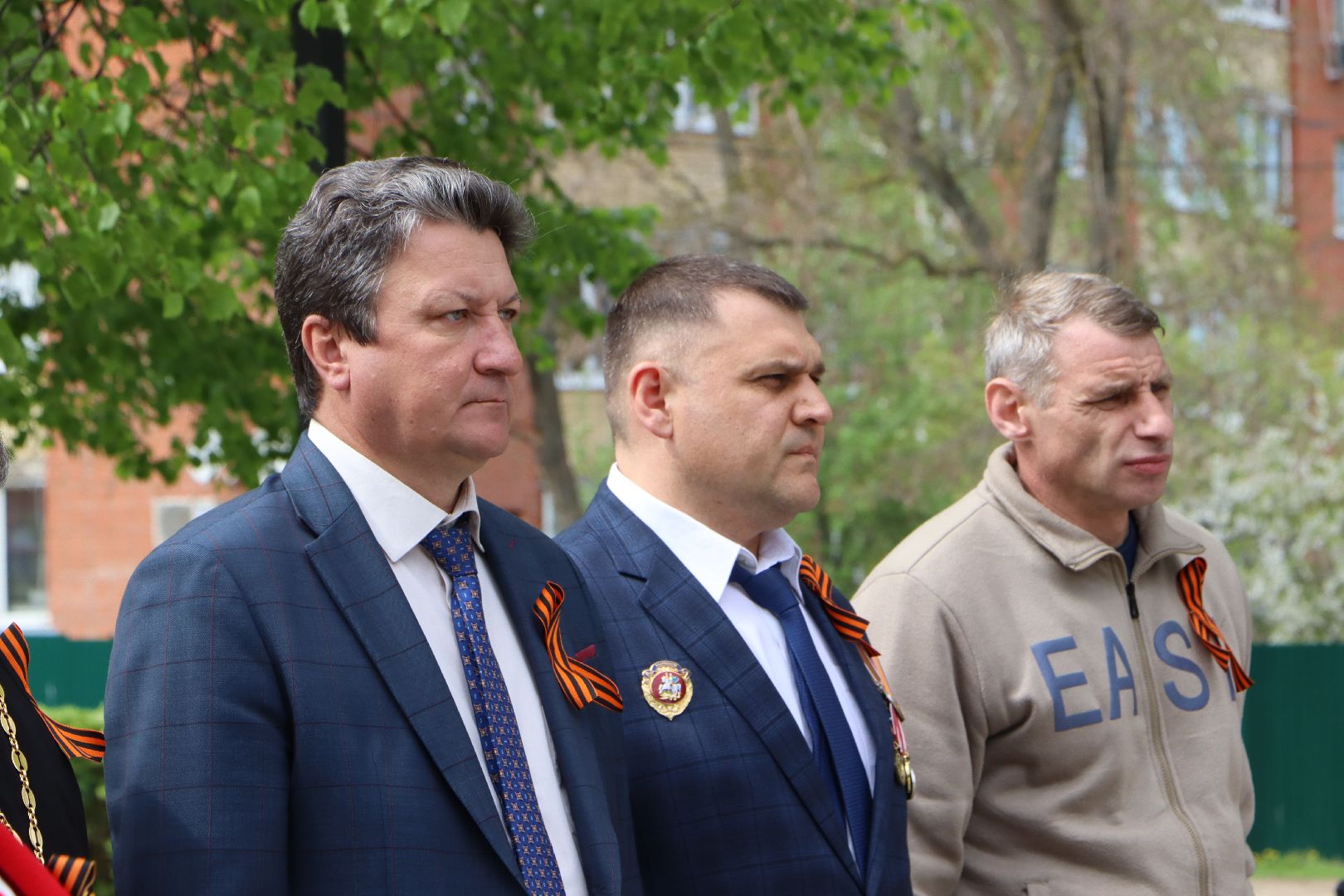 вахта памяти, наследники победы,  братская могила, серебряные пруды, школа чуйкова,