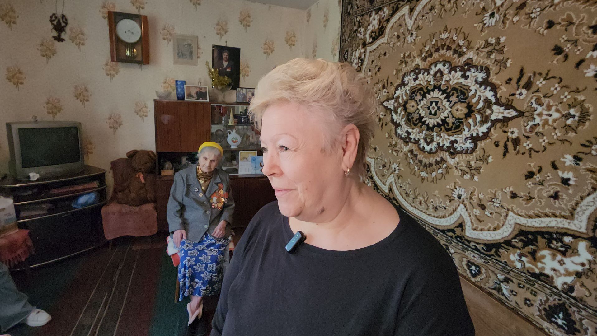 серпухов, улица весенняя,  Здесь живет участник ВОВ, именная табличка,