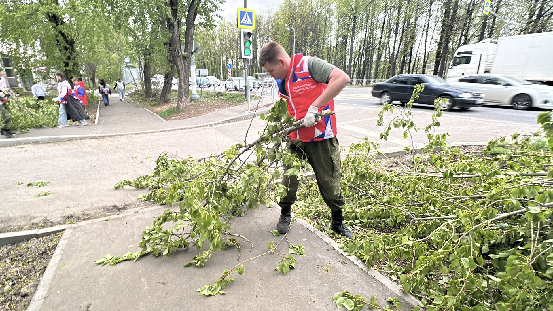 клин, общество, волонтеры подмосковья, жкх, ликвидация последствий снегопада,
