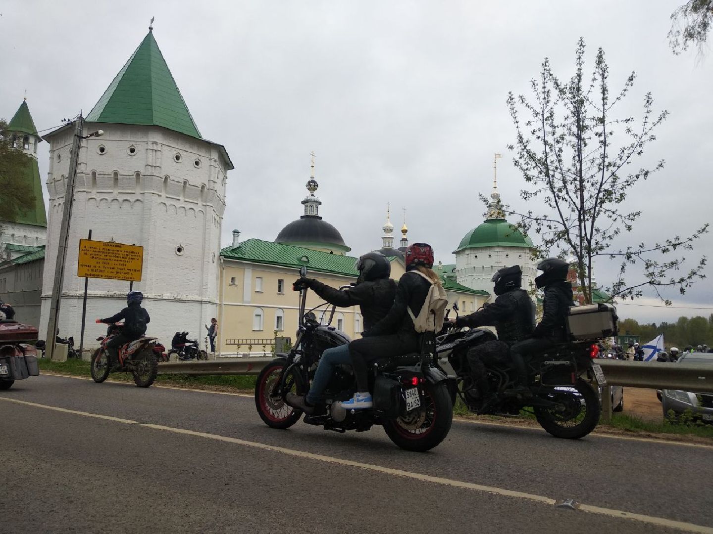 Дмитров, Ночные волки, Николо-Пешношский монастырь, мотосезон