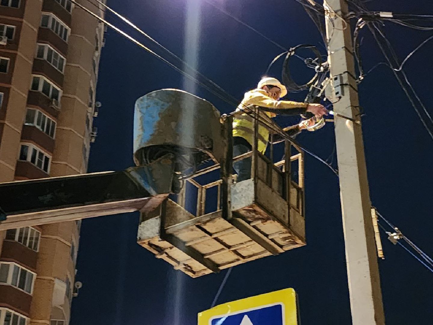 солнечногорск, пешеходный переход, жители, проекционная разметка, дорога,