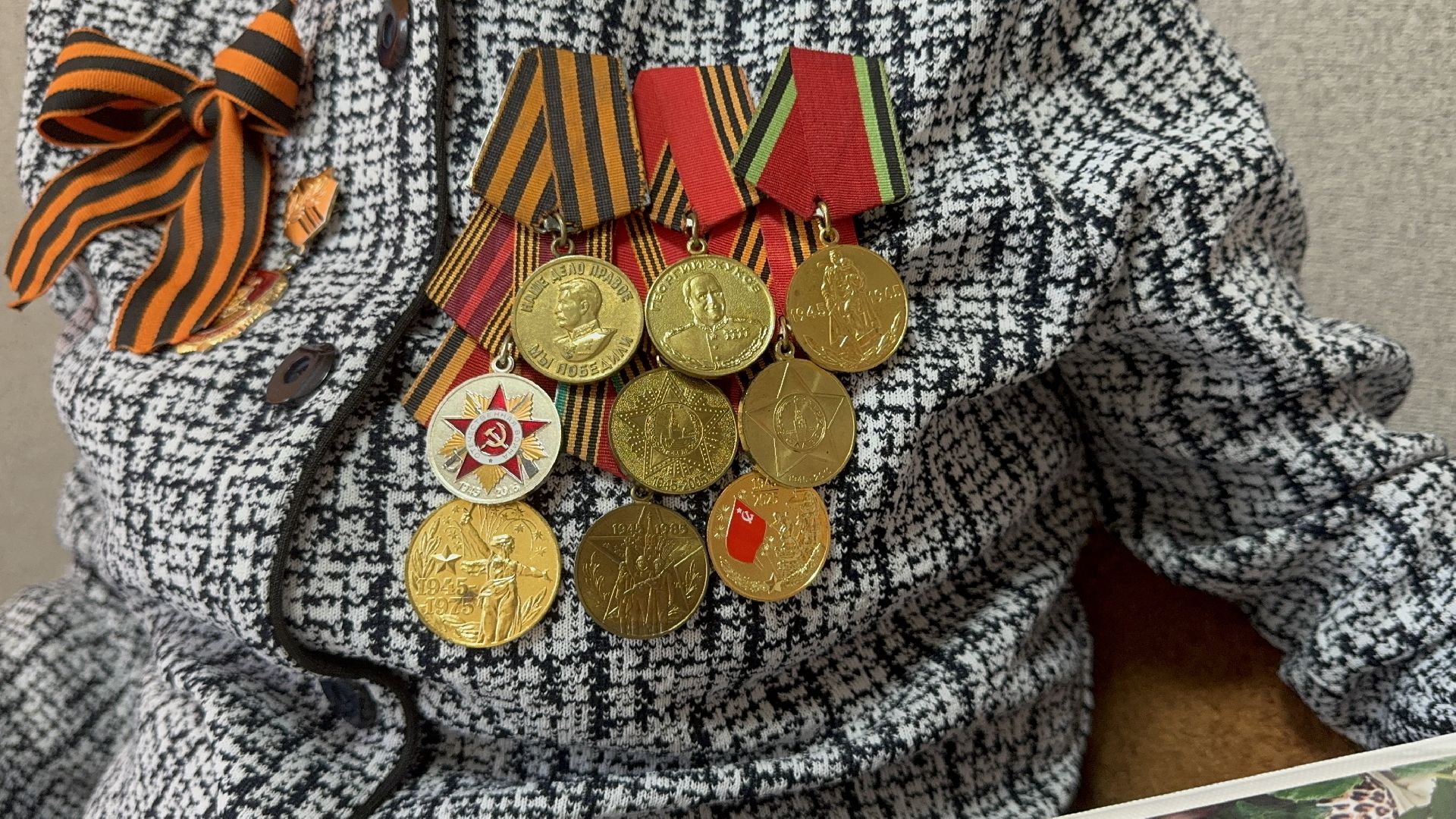 солнечногорск, ветеран, табличка ветерану, день победы,  праздник,