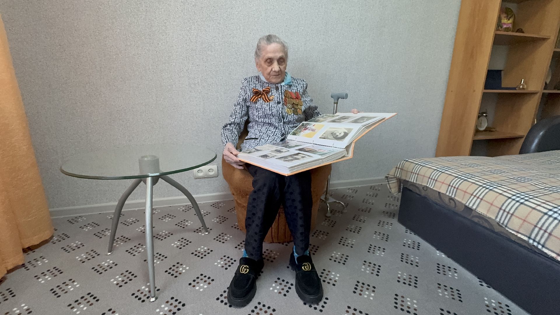 солнечногорск, ветеран, табличка ветерану, день победы,  праздник,