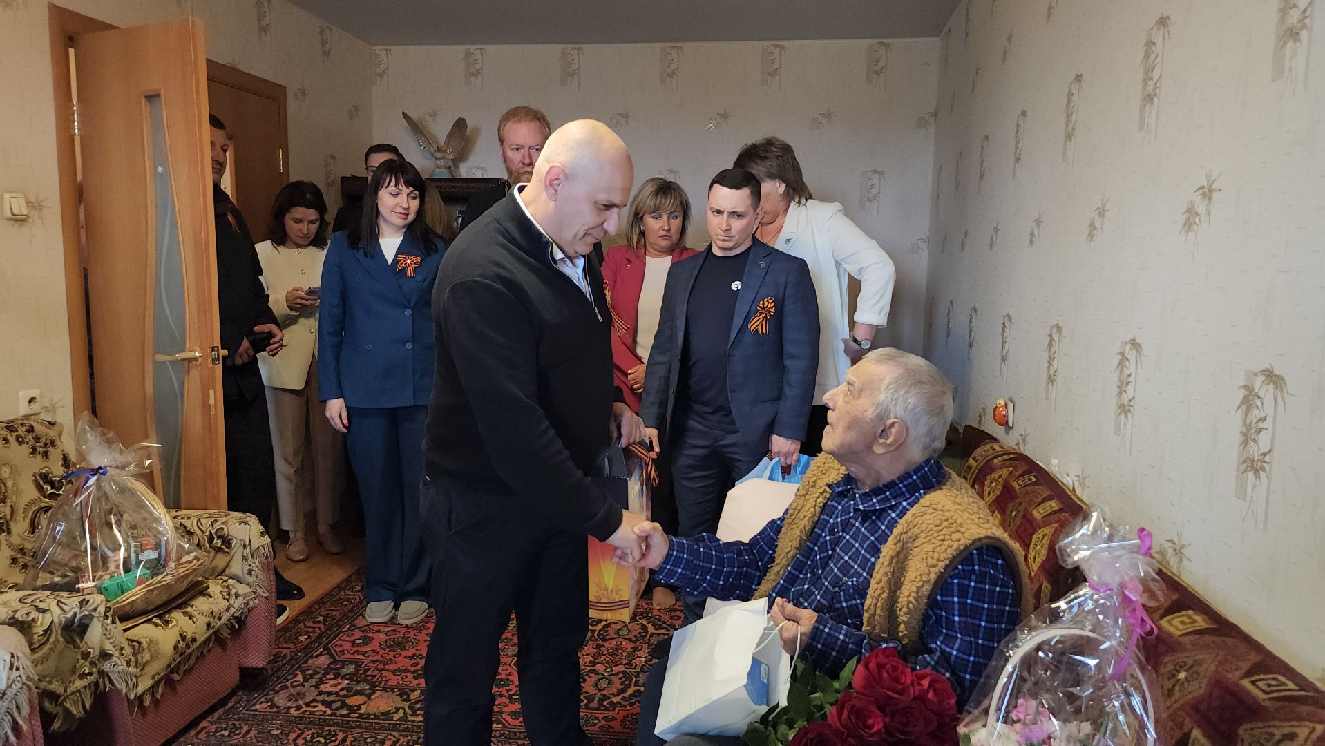 серпухов, московское шоссе, ветеран вов, почетный гражданин серпухова, день победы,