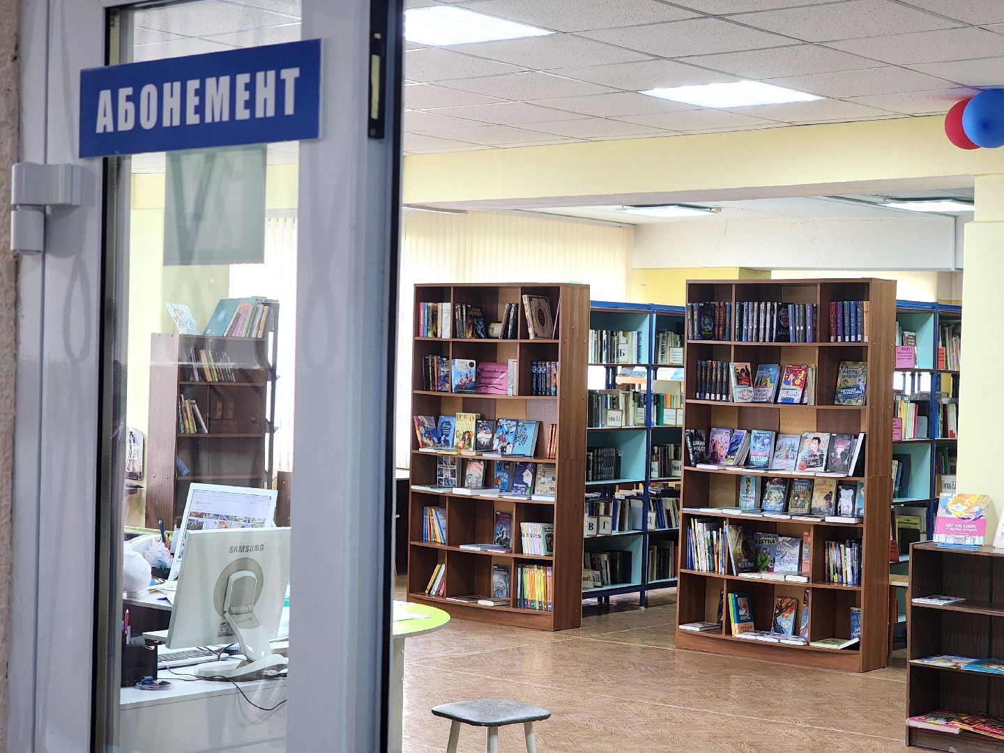 дубна, библиотека семейного чтения, день победы, выставка,