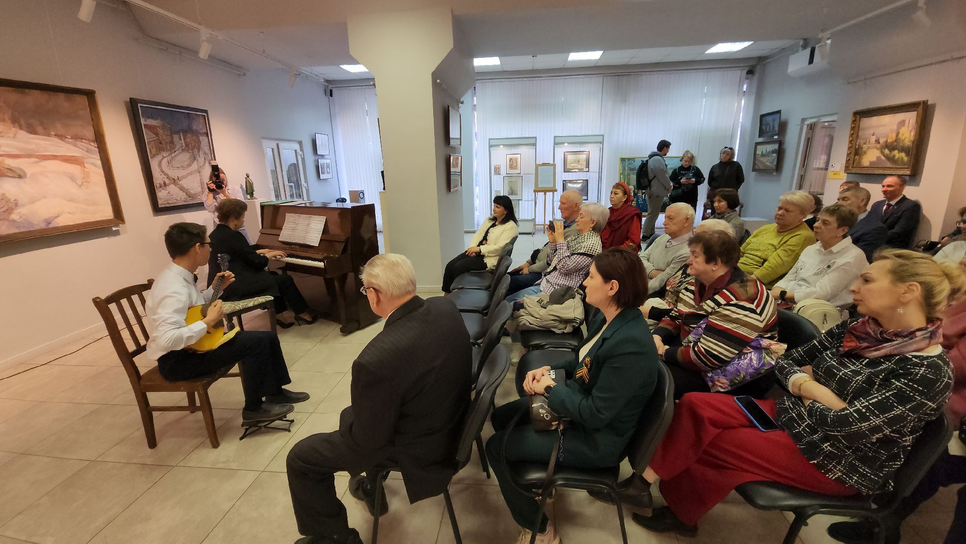 Концерт , 80 - летие победы, Лобня, художественная галерея,