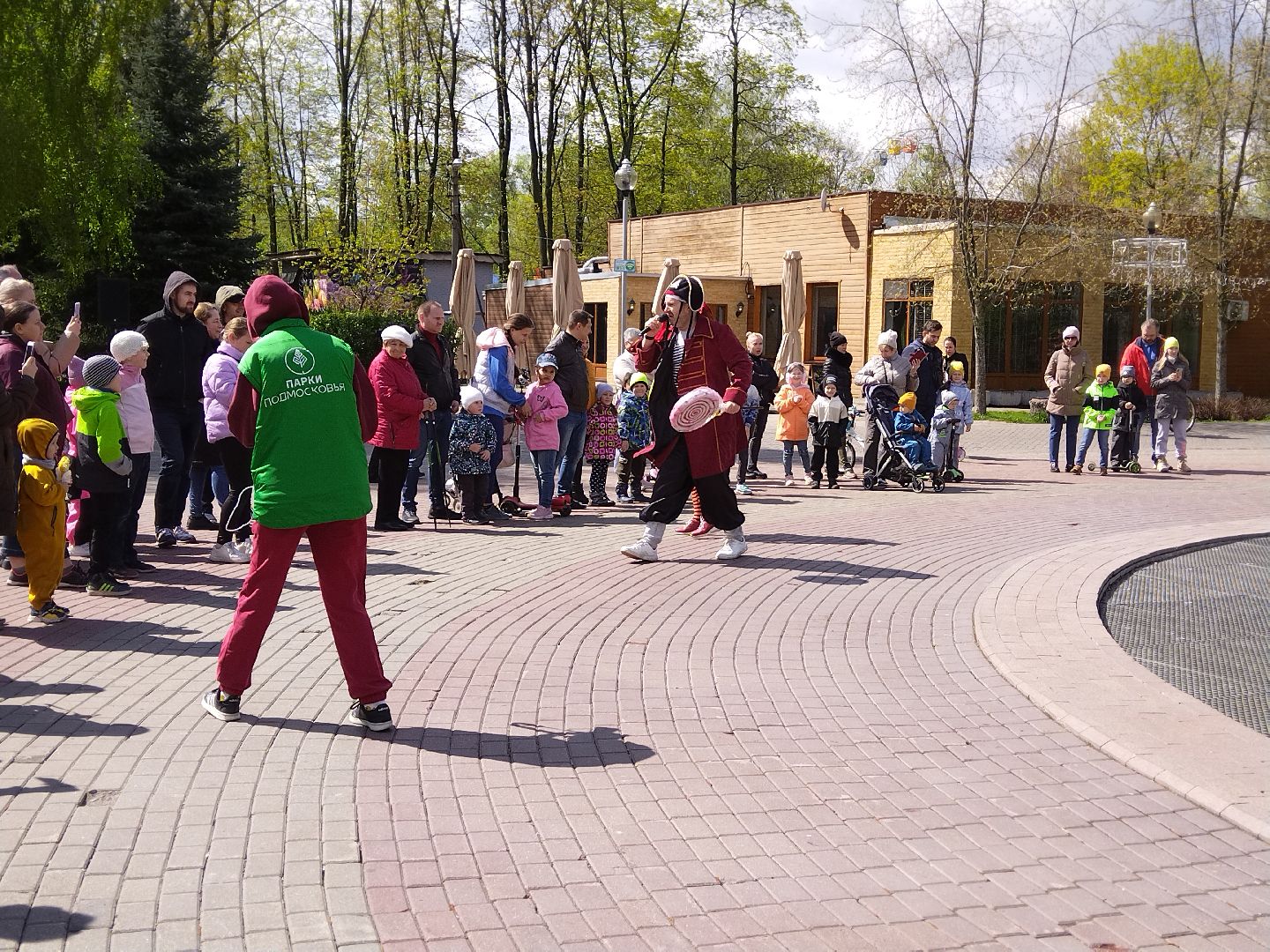 Фонтан, Мытищи, Парк Мира, тёплый сезон