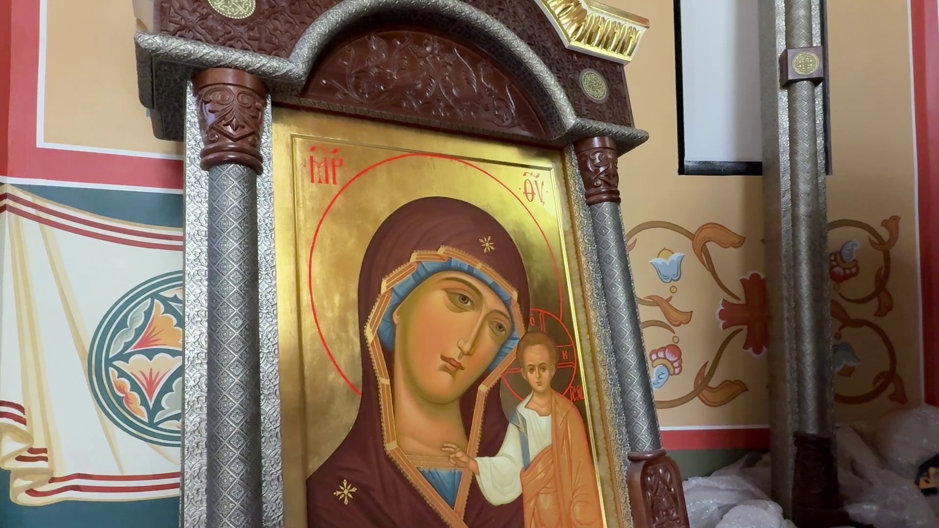 Реутов, мемориал славы,  реконструкция часовни, часовня Георгия Победоносца, Иконы, роспись,