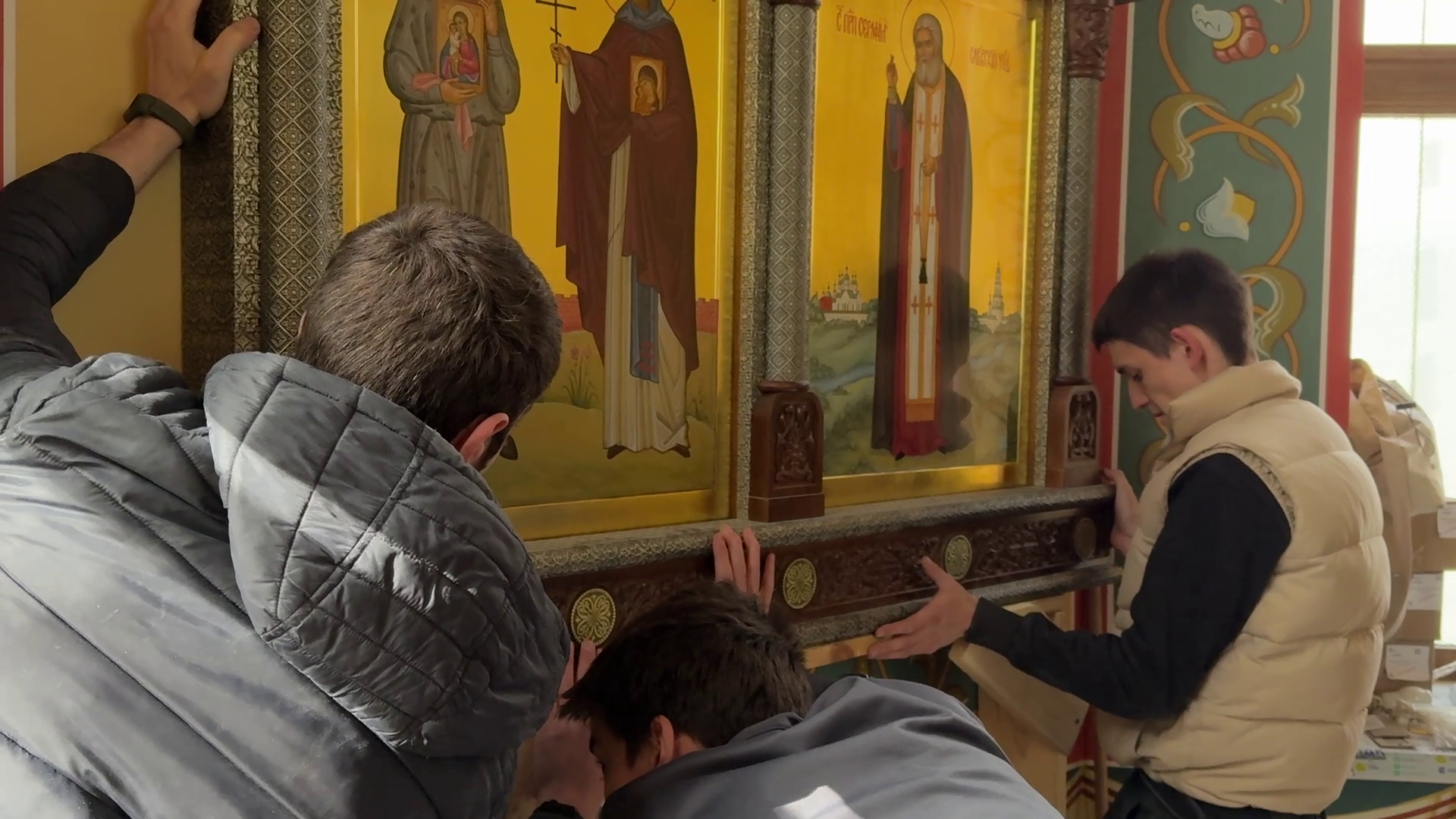 Реутов, мемориал славы,  реконструкция часовни, часовня Георгия Победоносца, Иконы, роспись,