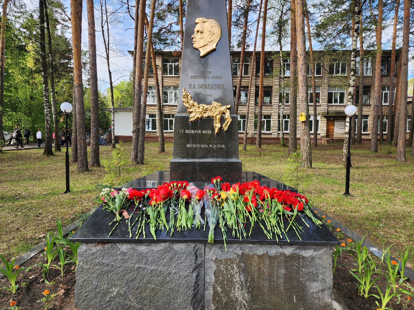 раменское, общество, возложение цветов к обелиску герою великой отечественной войны , мероприятие на территории кратовской школы 98,