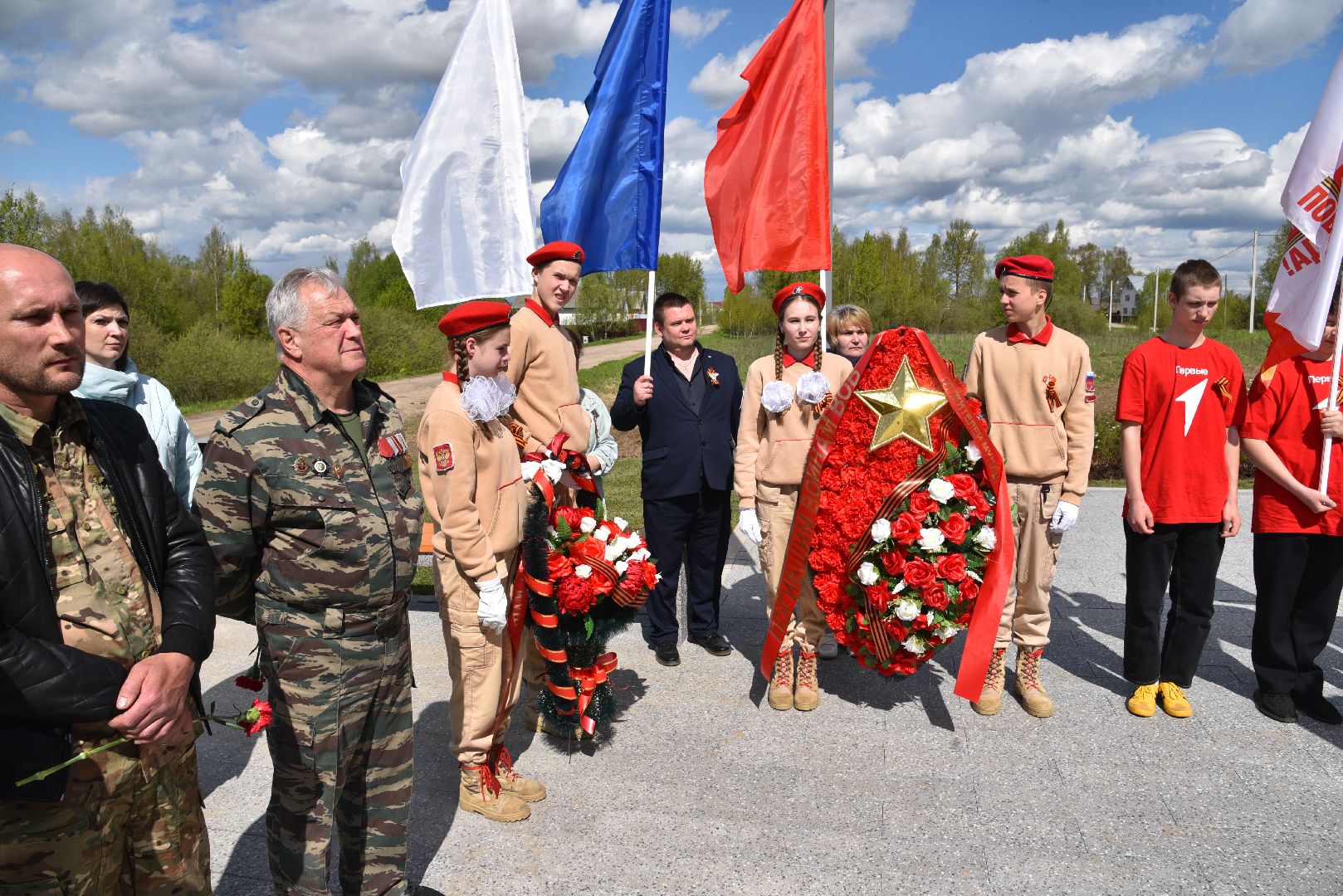 лотошино, стела населенный пункт воинской доблести, день победы,
