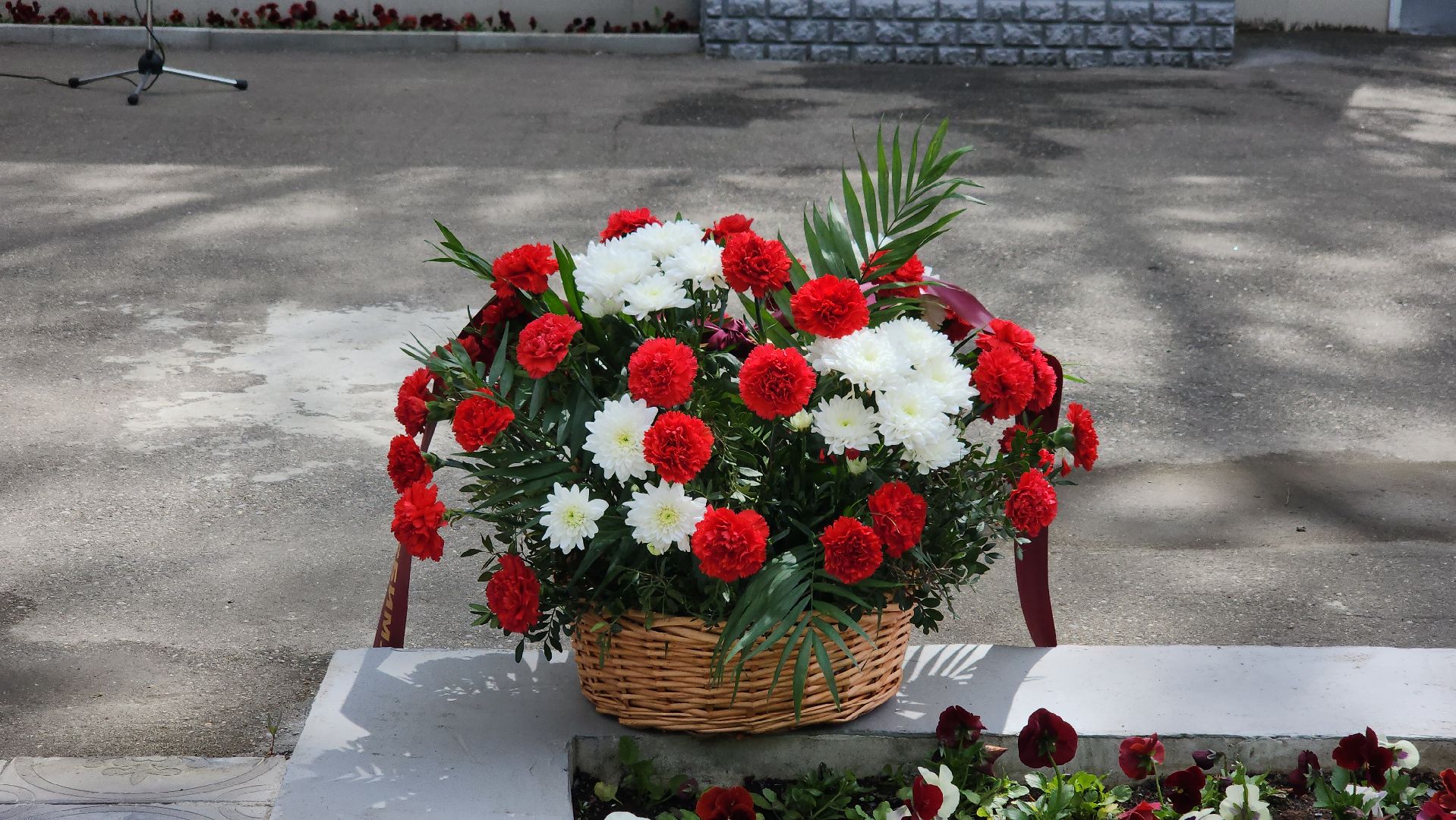 щёлково, возложение цветов, Мемориал воинам хлопчатобумажного комбината,