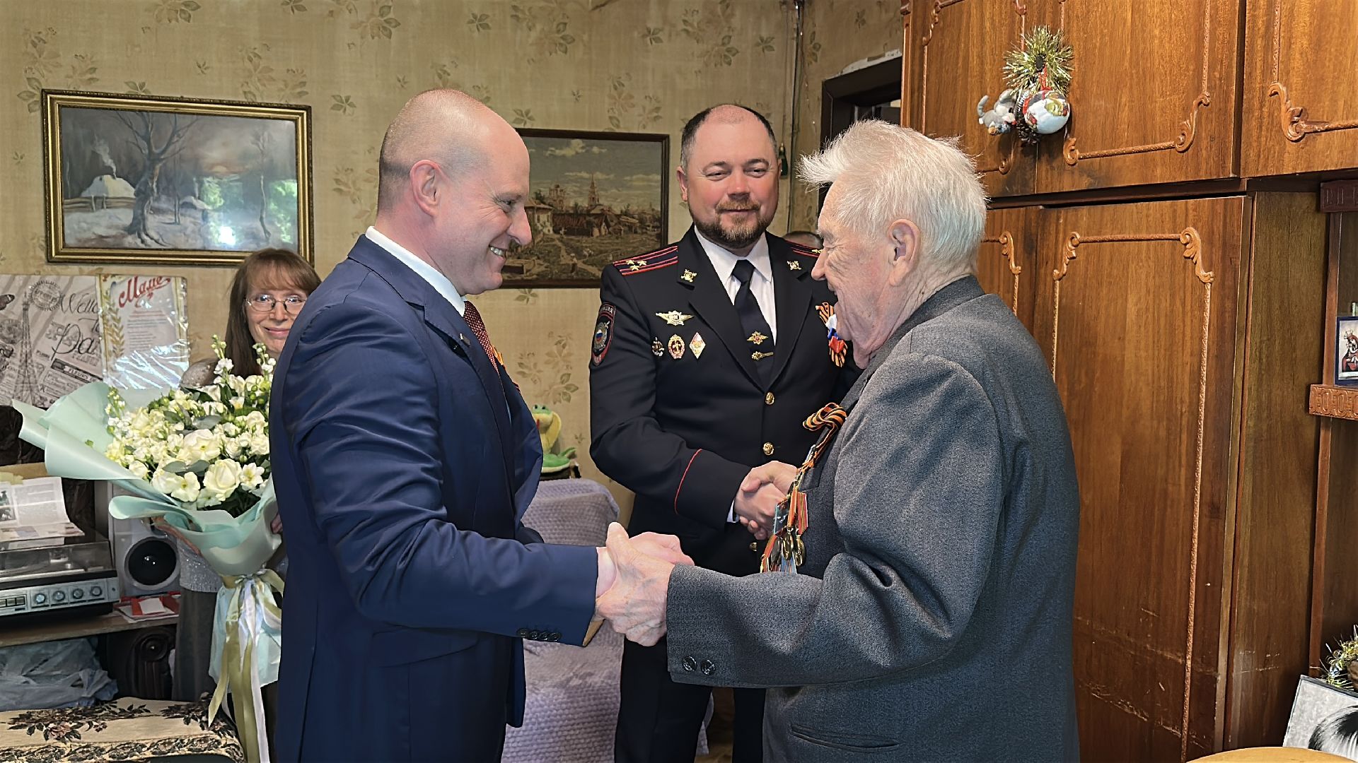 великая отечественная война, пушкино, ветеран вов,  поздравили ветерана,