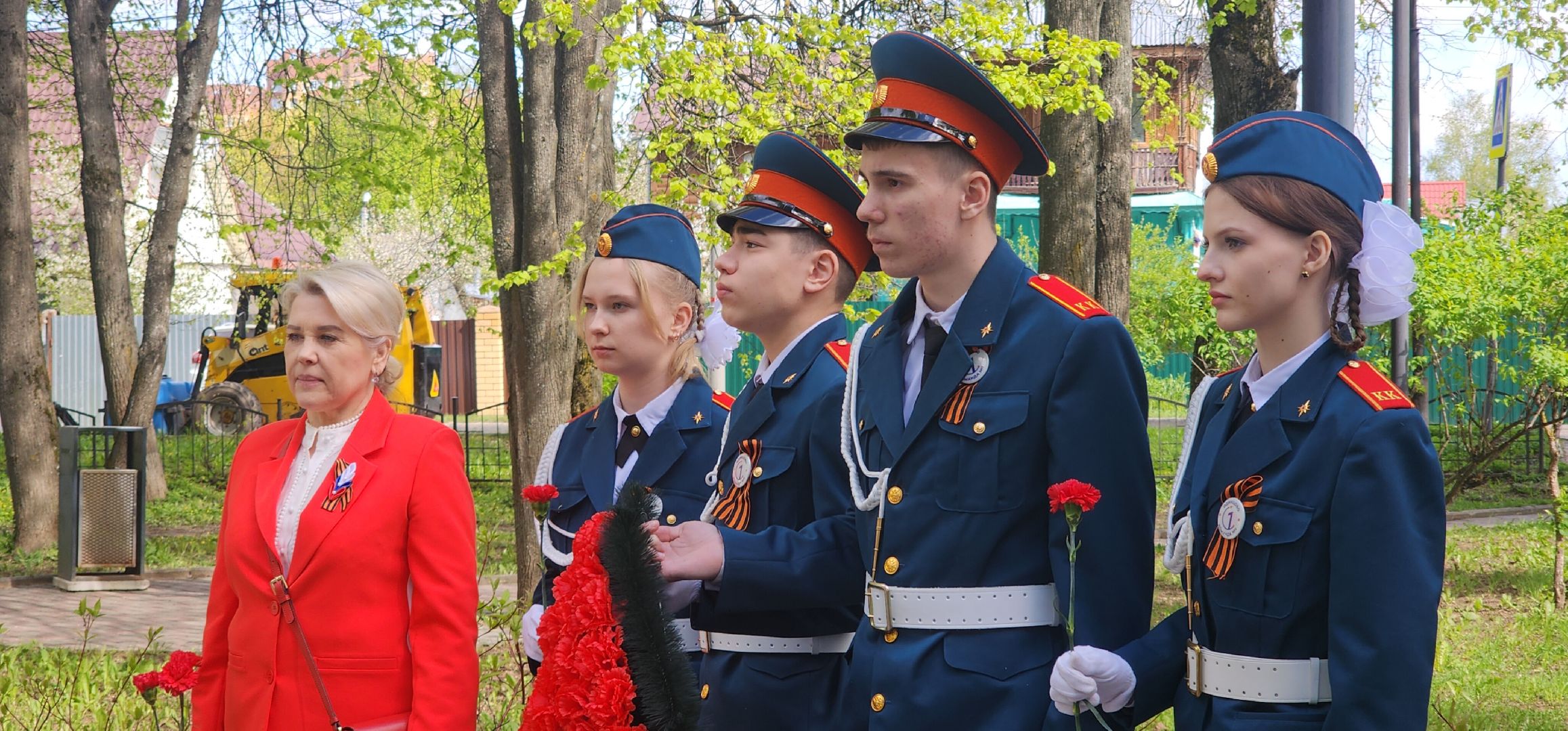 День Победы, Воинские захоронения ,