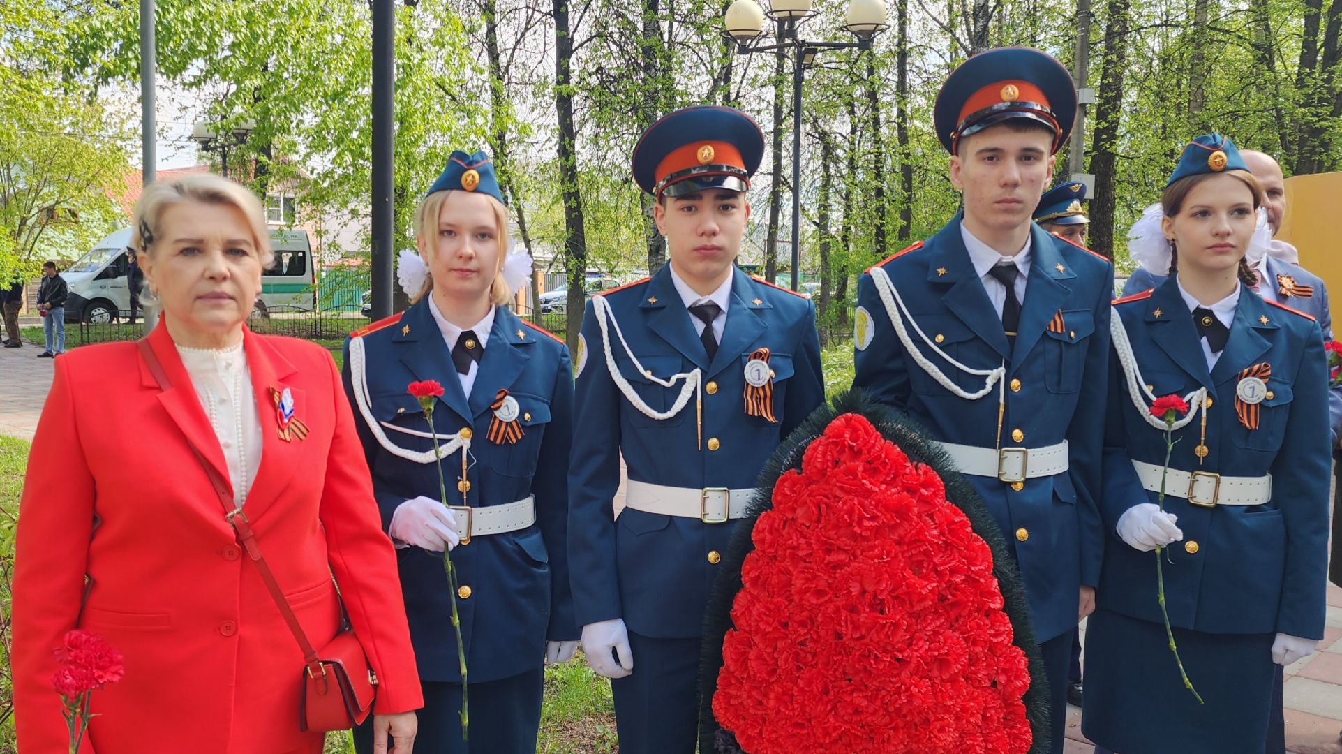 День Победы, Воинские захоронения ,