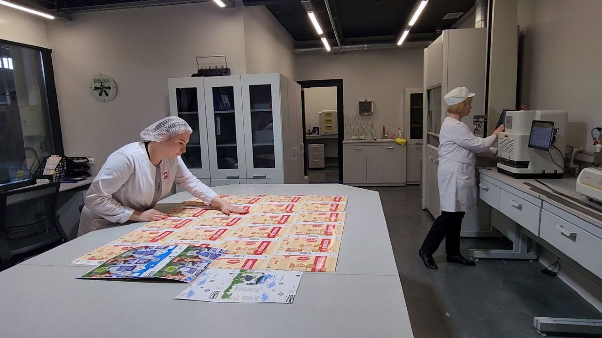 Чехов, завод МолоПак, производство картонной упаковки, служба качества, отдел технического контроля, тесты, проверки, многоэтапная система, качество продукции, сырье и материалы, процессы производства, хранение и отгрузка,