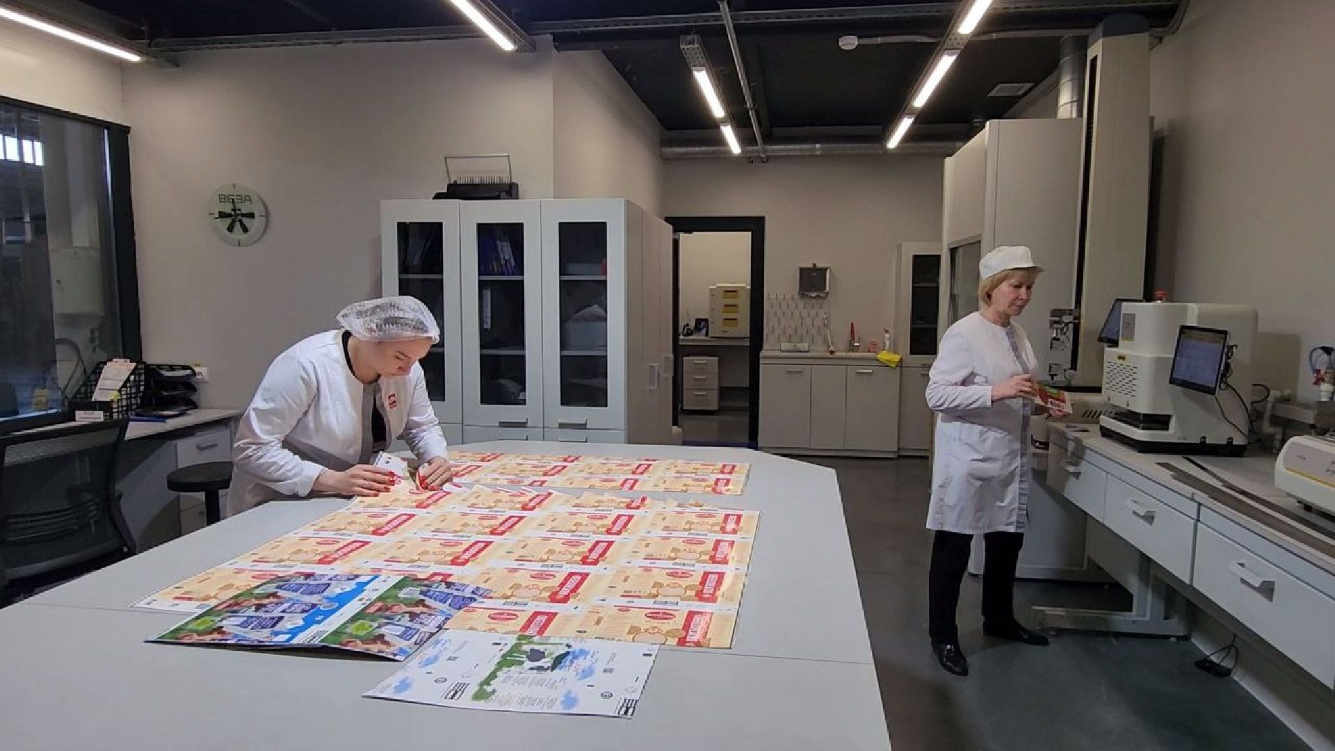 Чехов, завод МолоПак, производство картонной упаковки, служба качества, отдел технического контроля, тесты, проверки, многоэтапная система, качество продукции, сырье и материалы, процессы производства, хранение и отгрузка,