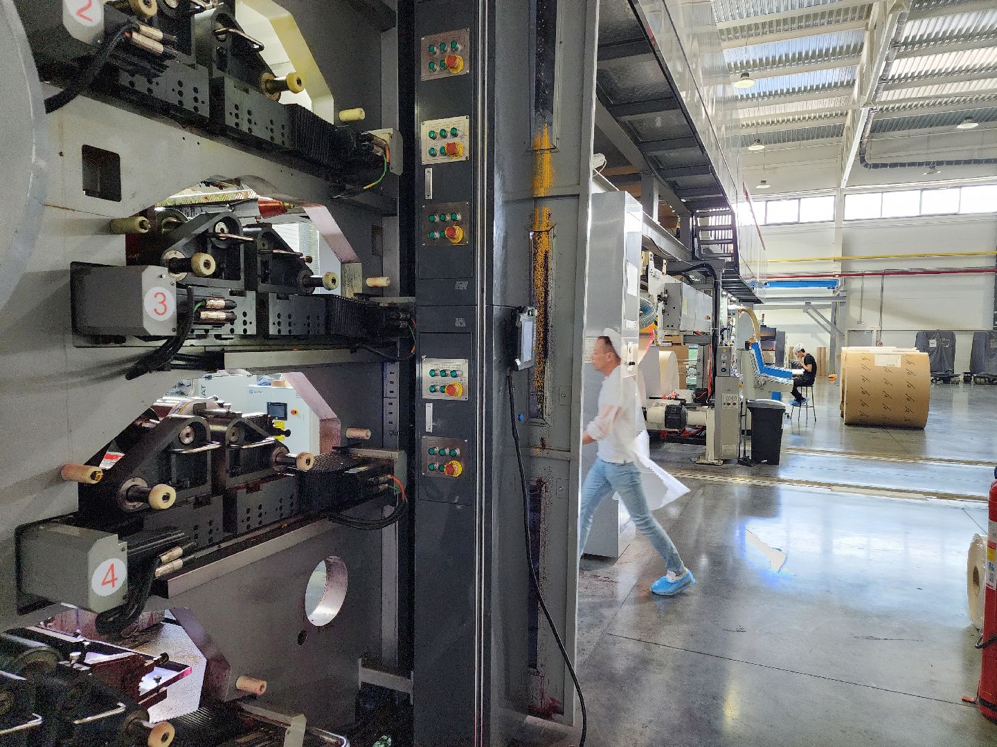 Чехов, завод МолоПак, производство картонной упаковки, служба качества, отдел технического контроля, тесты, проверки, многоэтапная система, качество продукции, сырье и материалы, процессы производства, хранение и отгрузка,