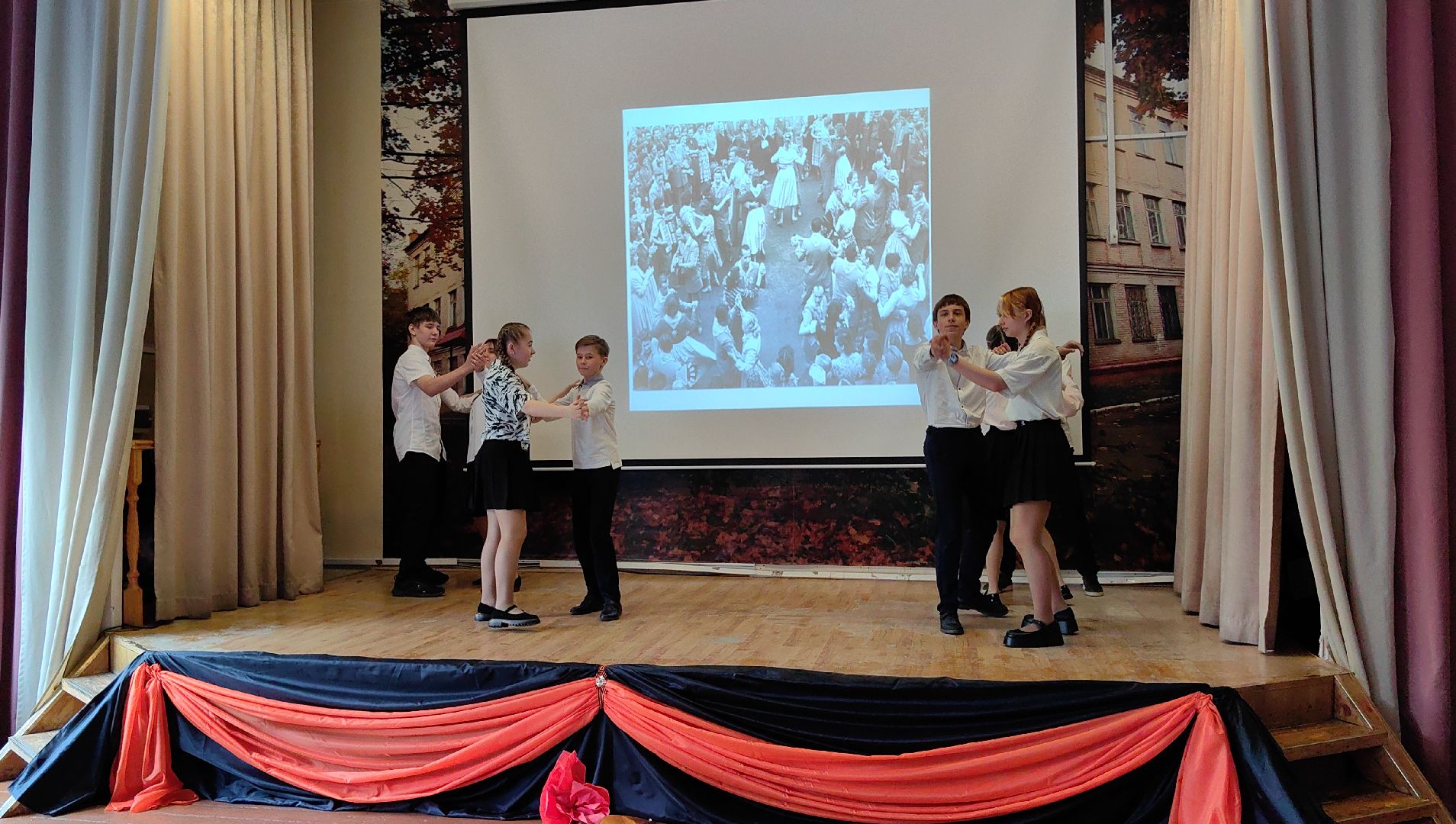 сценка, линейка, Блокадный Ленинград, ВОВ, радиолинейка,