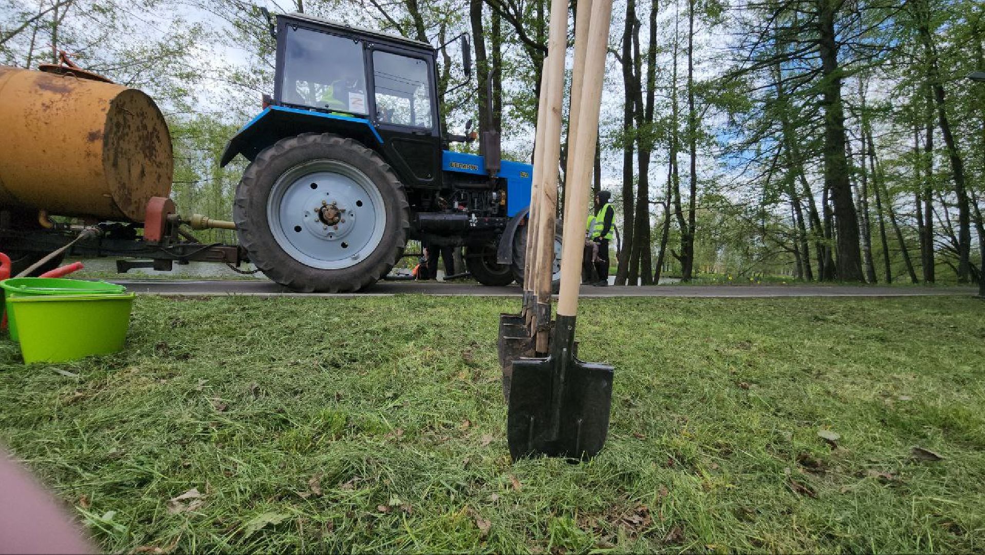 Луховицы #СадПамяти2024 #80летПобеды #ЖиваяПамять #Экология #ВолонтерыМО #ПомнимГордимся #НаследиеПобеды,