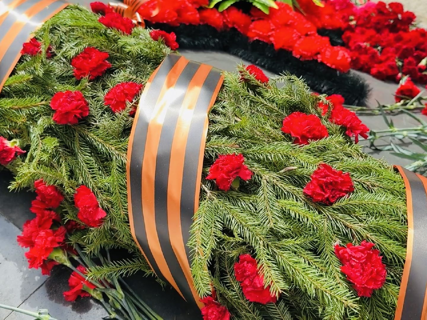 раменское, день победы, возложение цветов к мемориалу скорбящей матери, 9 мая,