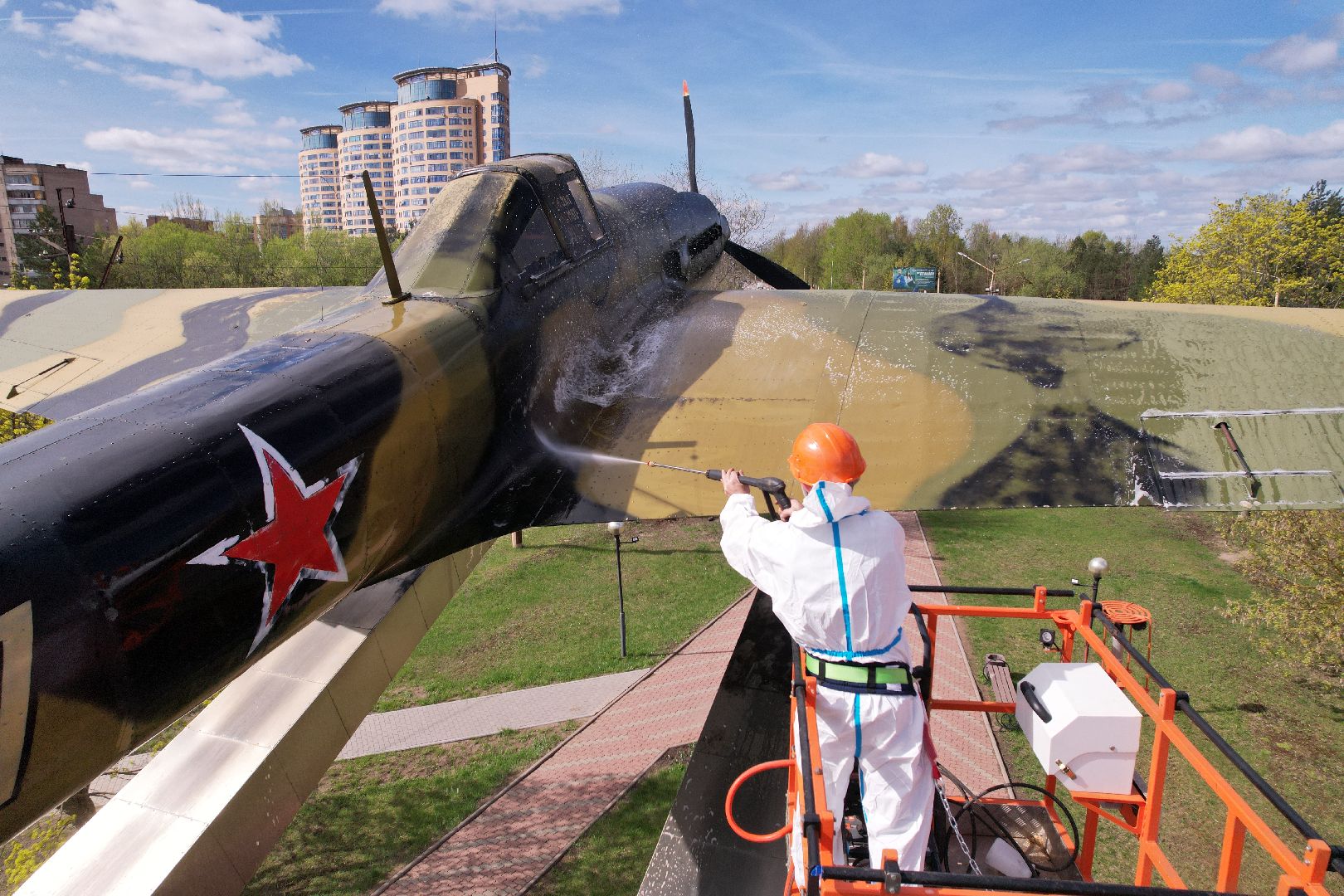 видео с коптера, памятник штурмовику ИЛ-2,