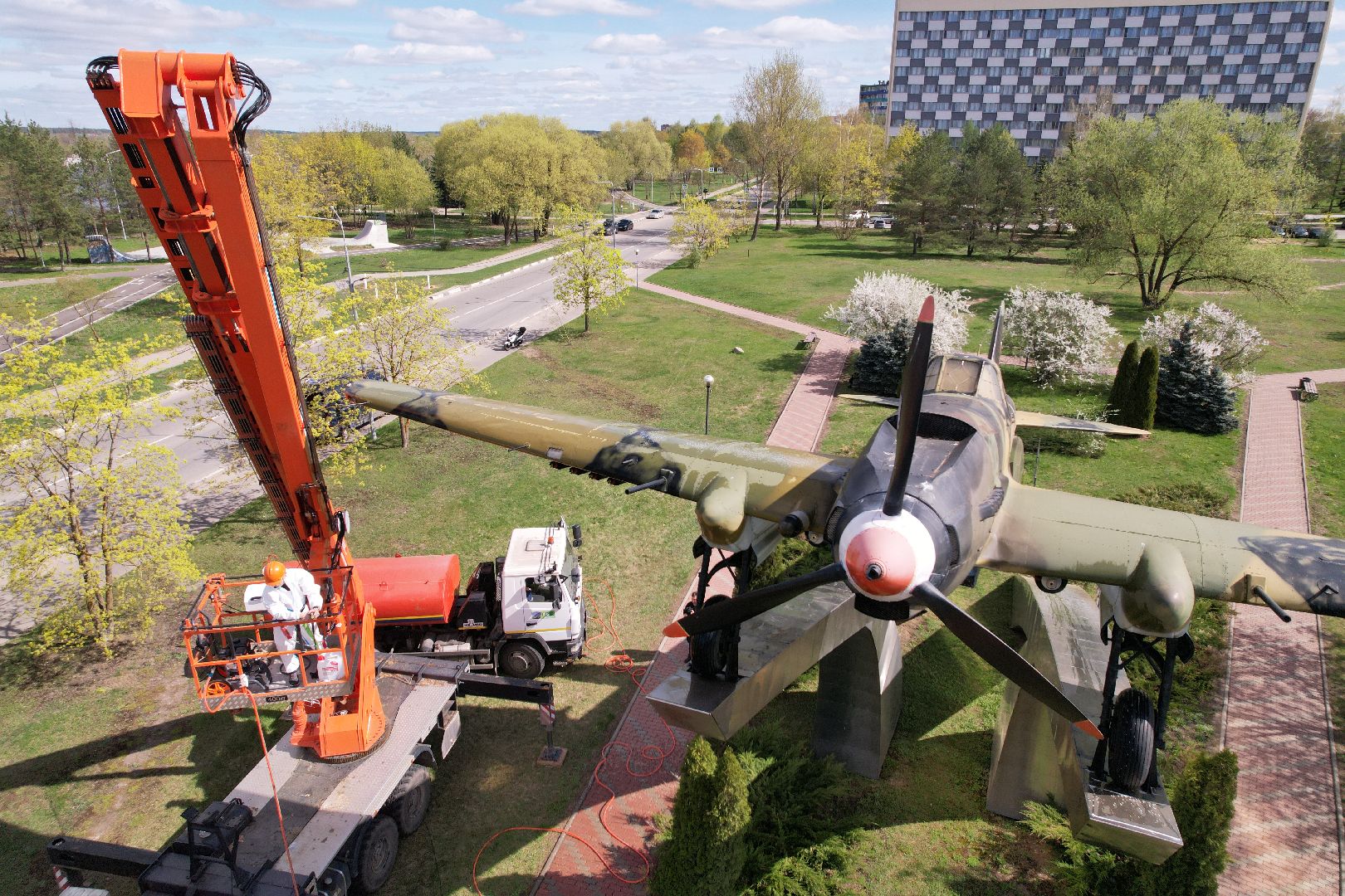 видео с коптера, памятник штурмовику ИЛ-2,