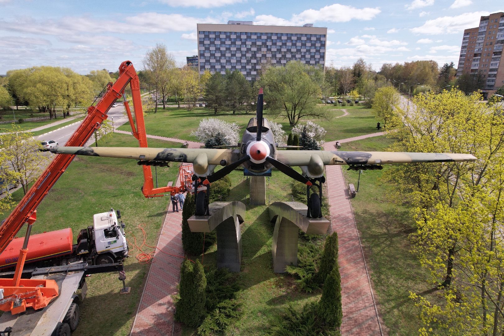 видео с коптера, памятник штурмовику ИЛ-2,