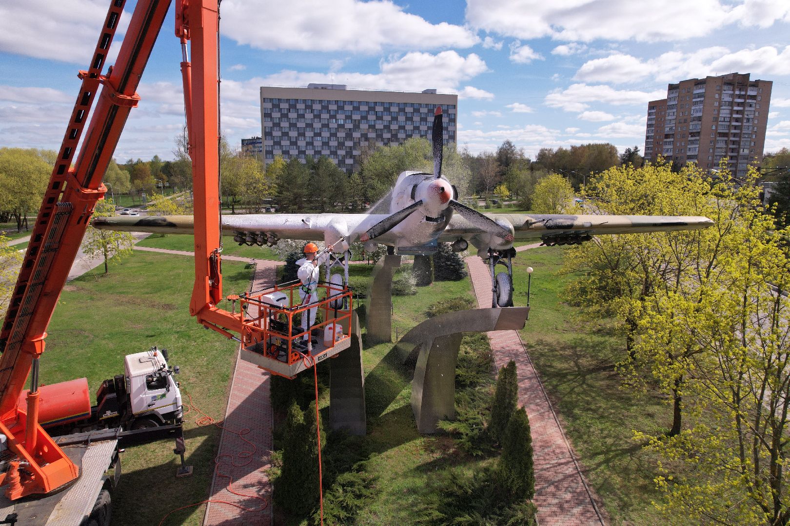 видео с коптера, памятник штурмовику ИЛ-2,