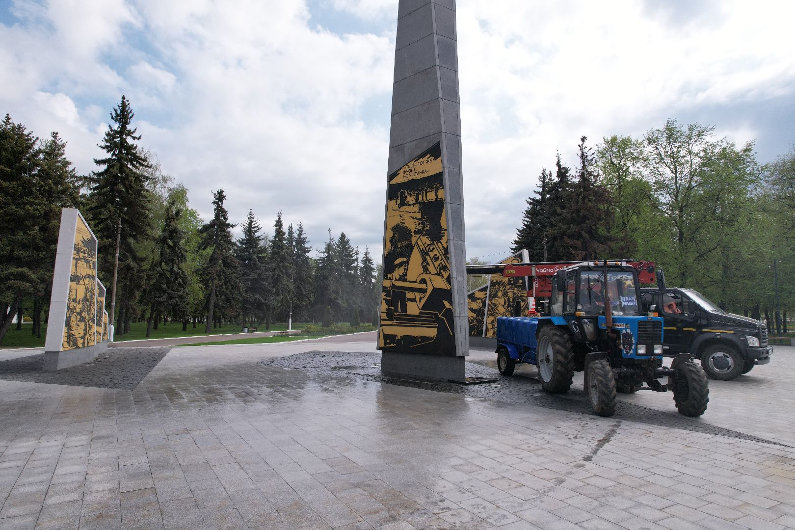 видео с коптера, стела город трудовой доблести, мемориальный парк коломны,