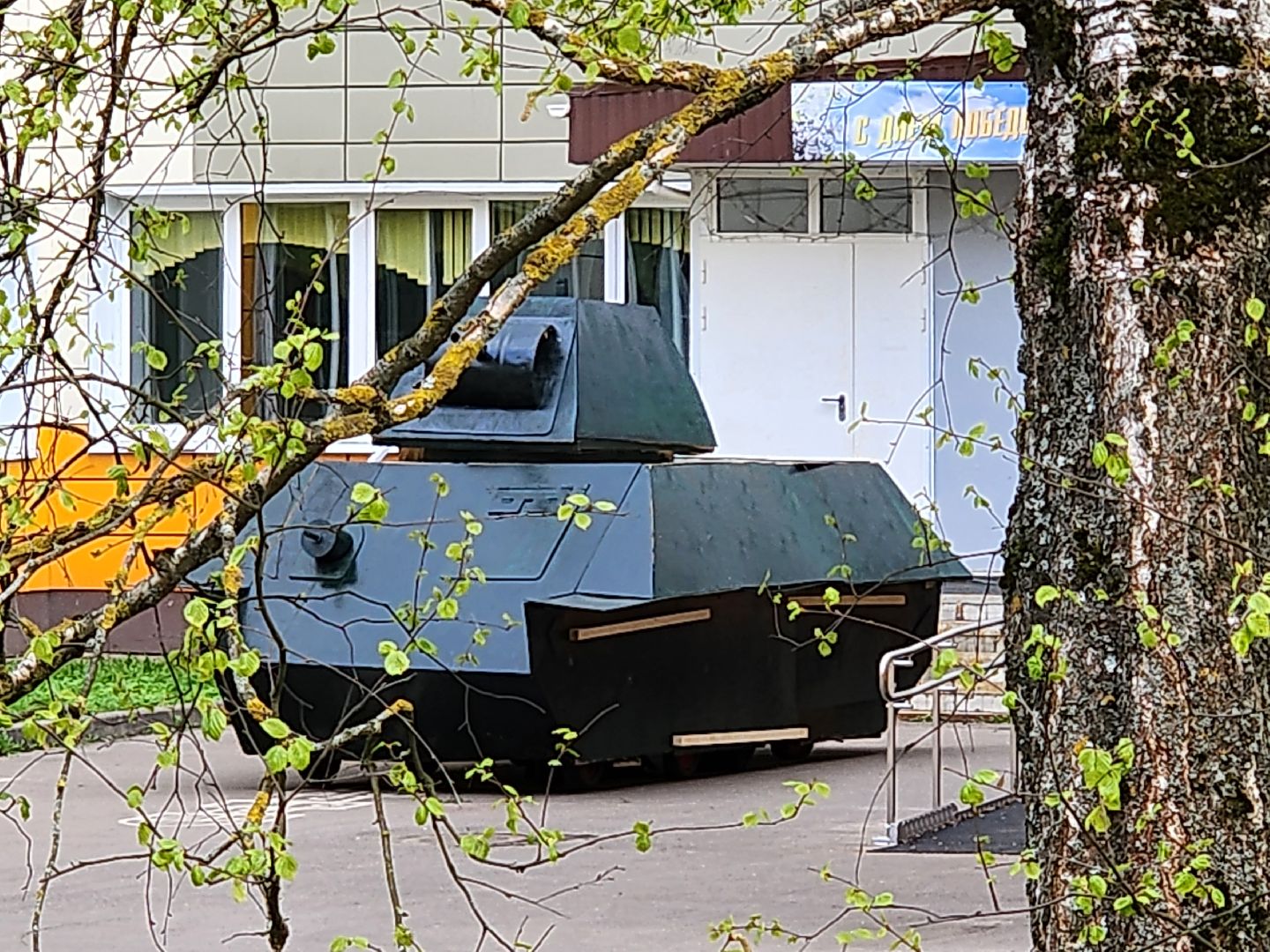 сергиево-посадский городской округ, хотьково, т-34, школьники, макет танка,