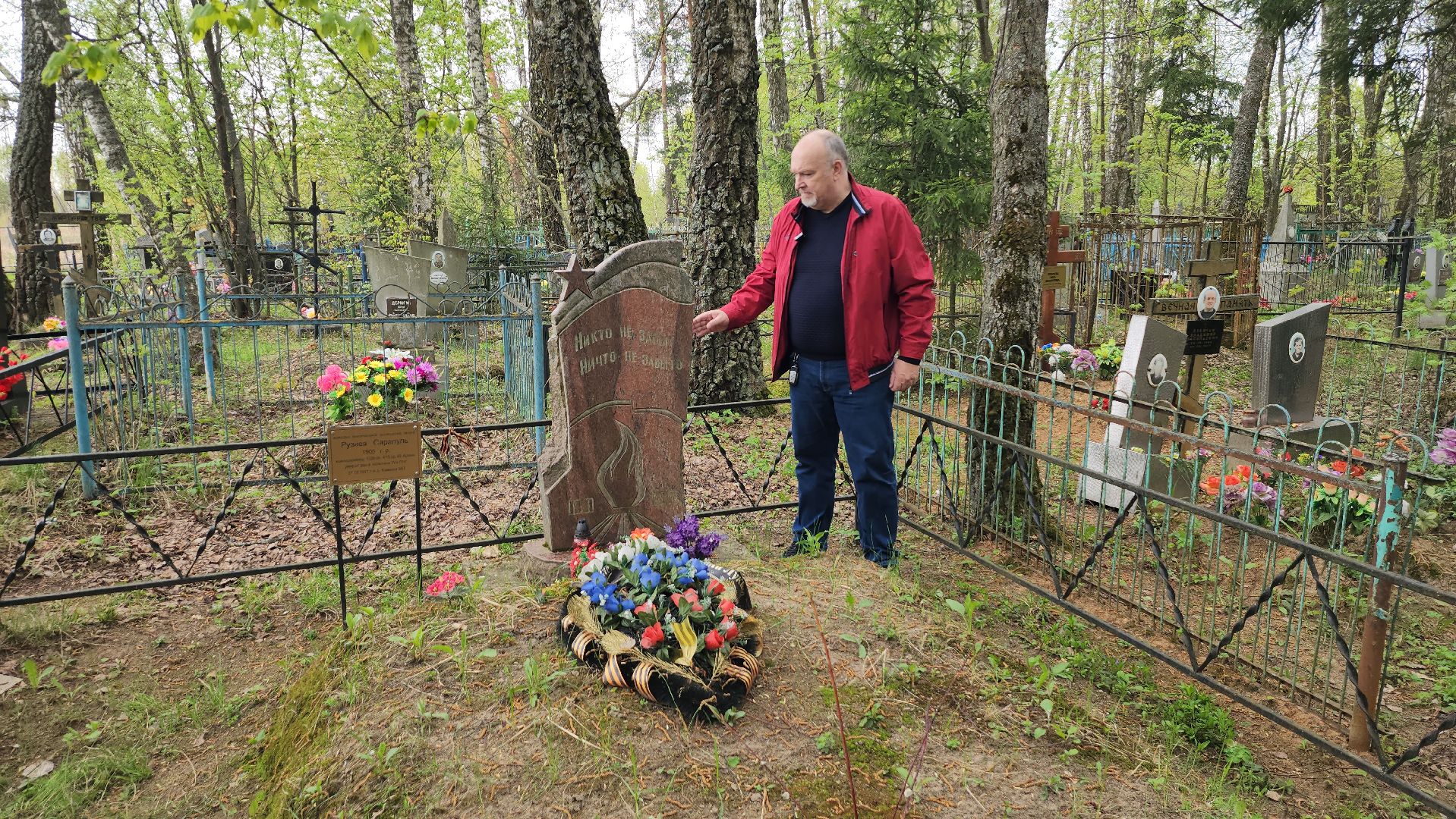 серпухов, деревня лукино, братская могила на сельском кладбище, вов, военный госпиталь,