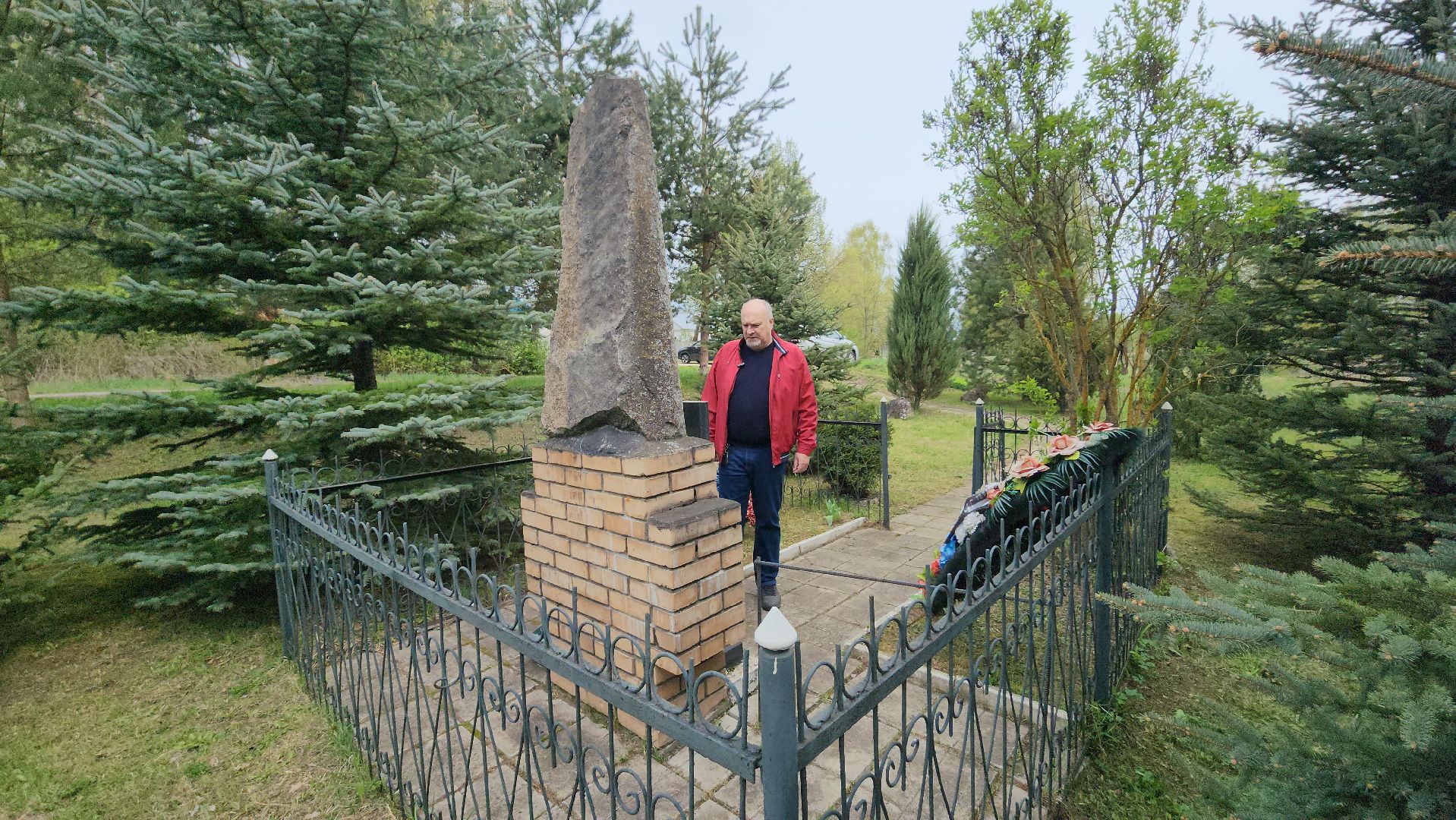 серпухов, деревня лукино, братская могила на сельском кладбище, вов, военный госпиталь,
