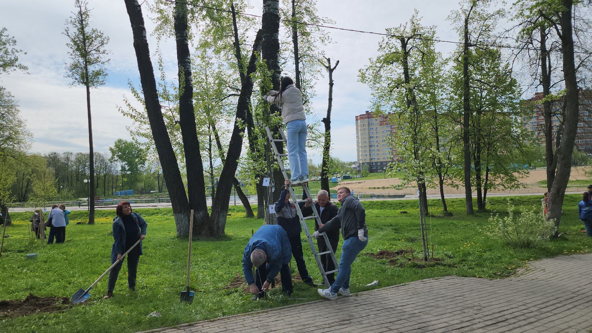 серпухов, сад победы, 9 мая, братья чудиновы,