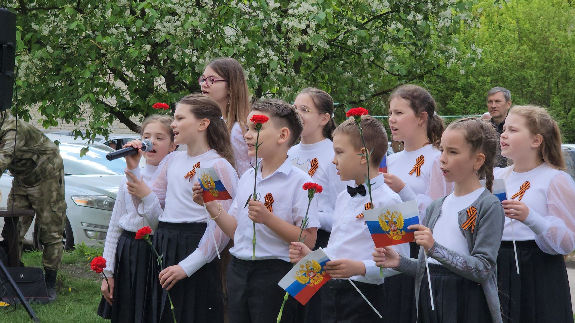 серпухов, подмосковье, ветеран  день победы, табличка на доме в честь ветерана, 9 мая,